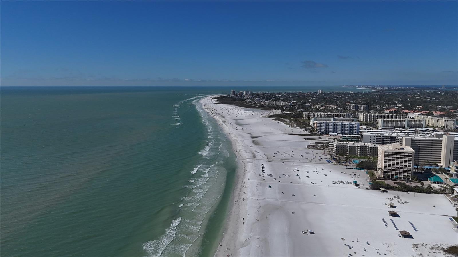 635 TROPICAL CIR, SARASOTA, FL, 34242