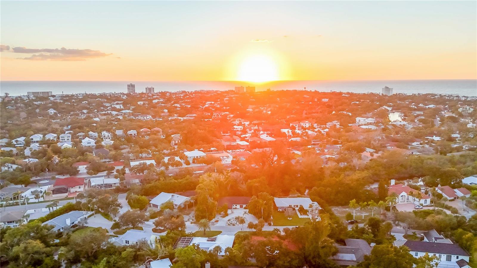 635 TROPICAL CIR, SARASOTA, FL, 34242