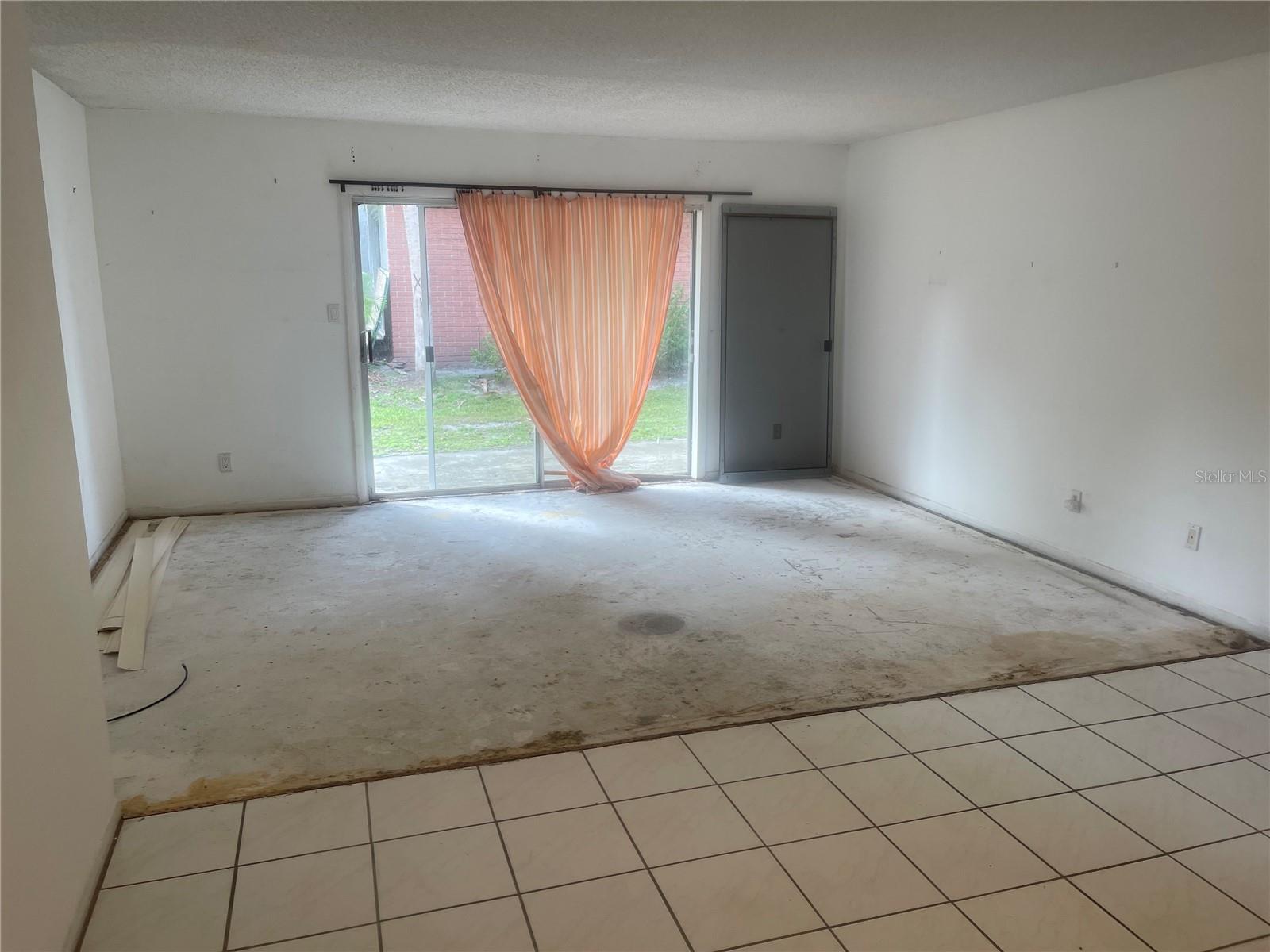 O6352795 Property Photo