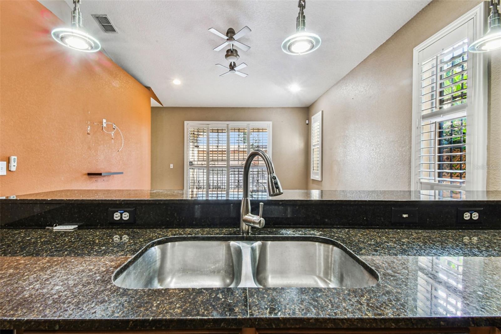 7215 N DUNCAN AVE, TAMPA, FL, 33604