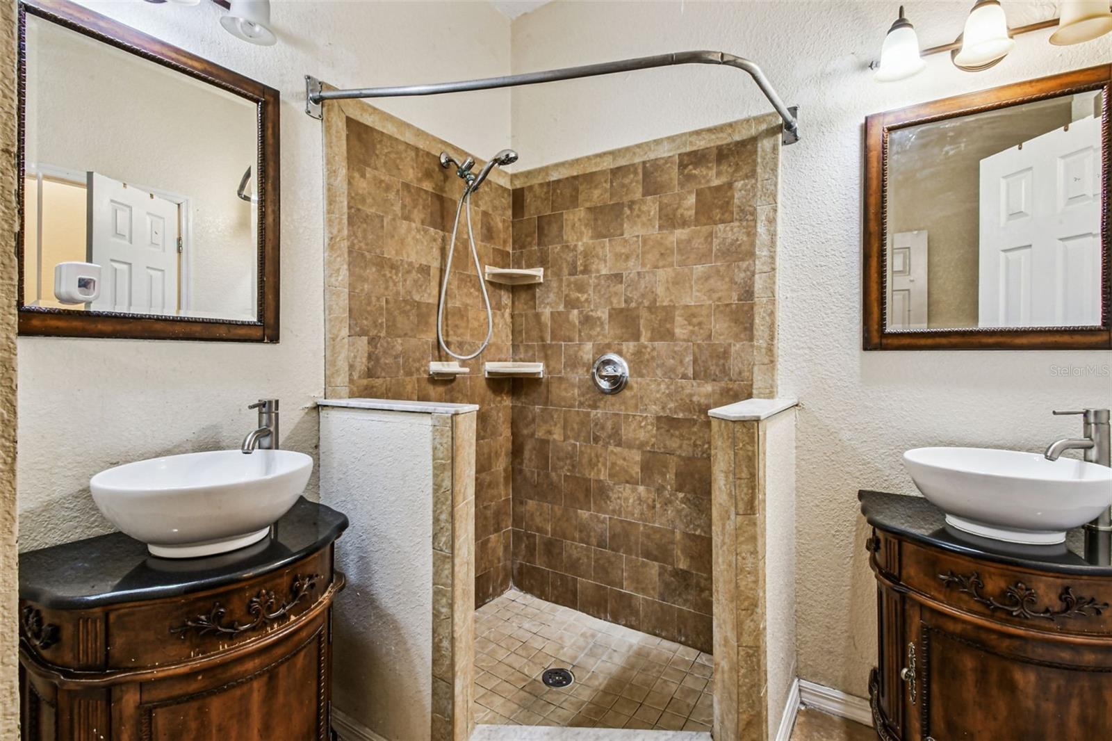 7215 N DUNCAN AVE, TAMPA, FL, 33604