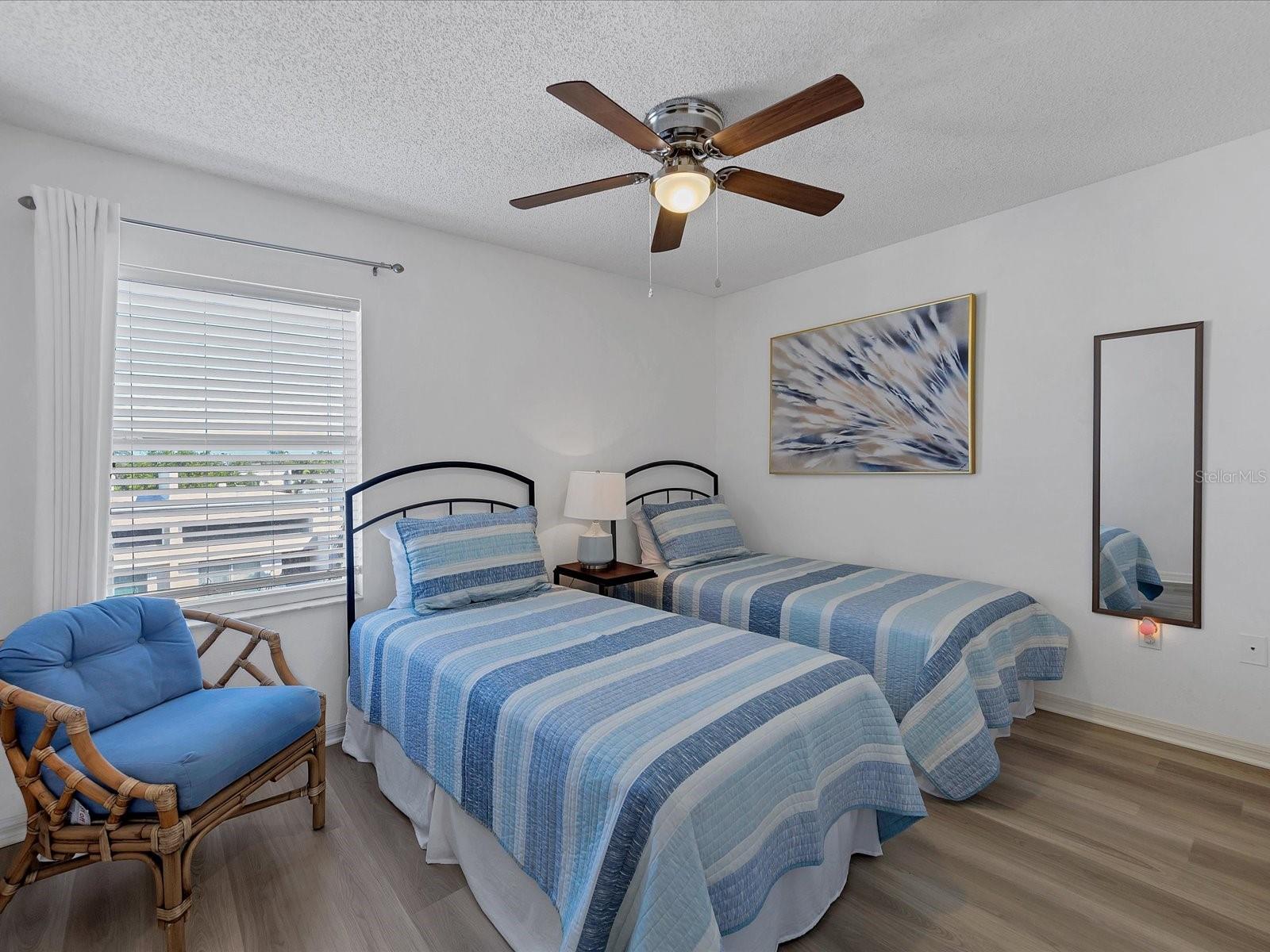 3607 E BAY DR #206, HOLMES BEACH, FL, 34217