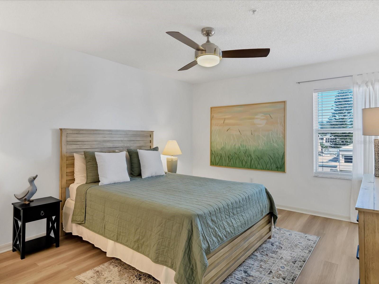 3607 E BAY DR #206, HOLMES BEACH, FL, 34217