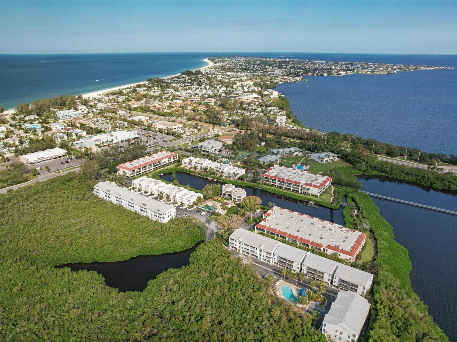 3607 E BAY DR #206, HOLMES BEACH, FL, 34217