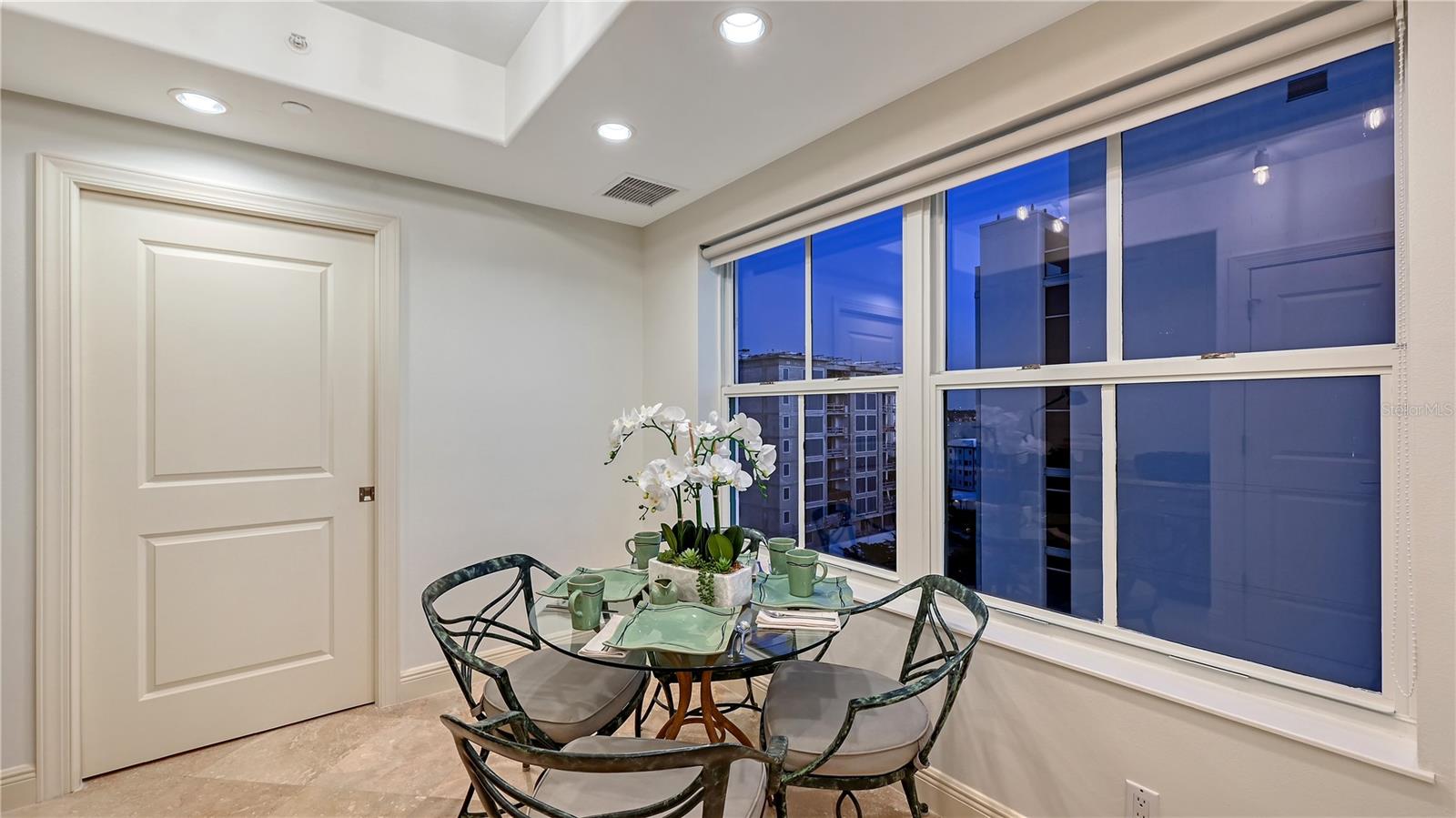 A4668615 Property Photo