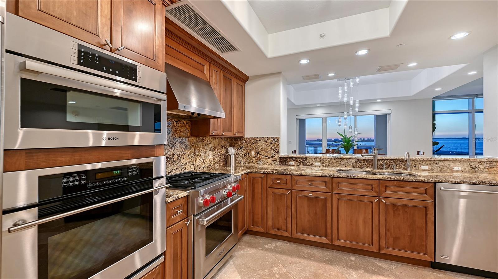 A4668615 Property Photo