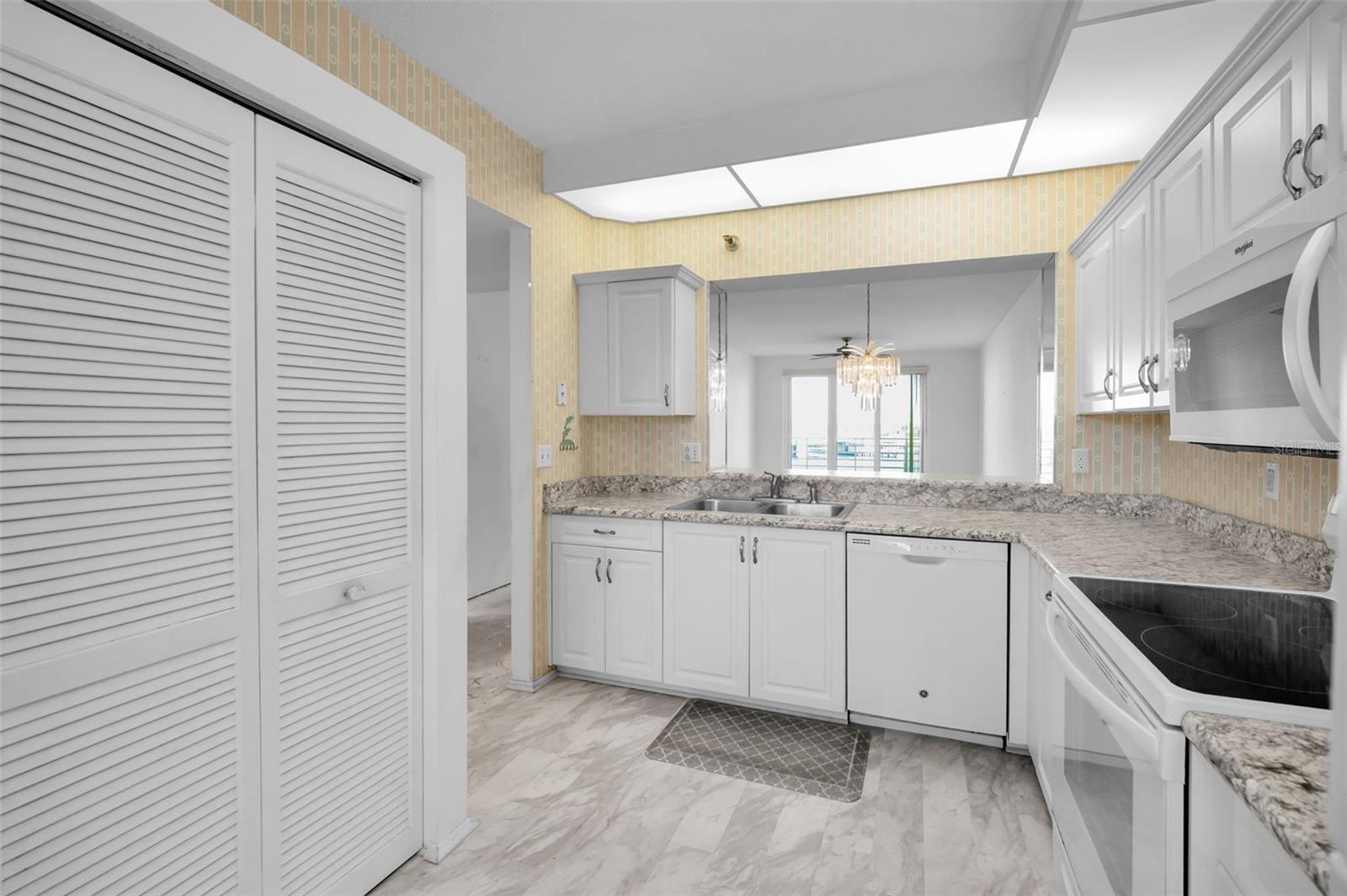 7882 SAILBOAT KEY BLVD S #407, SOUTH PASADENA, FL, 33707