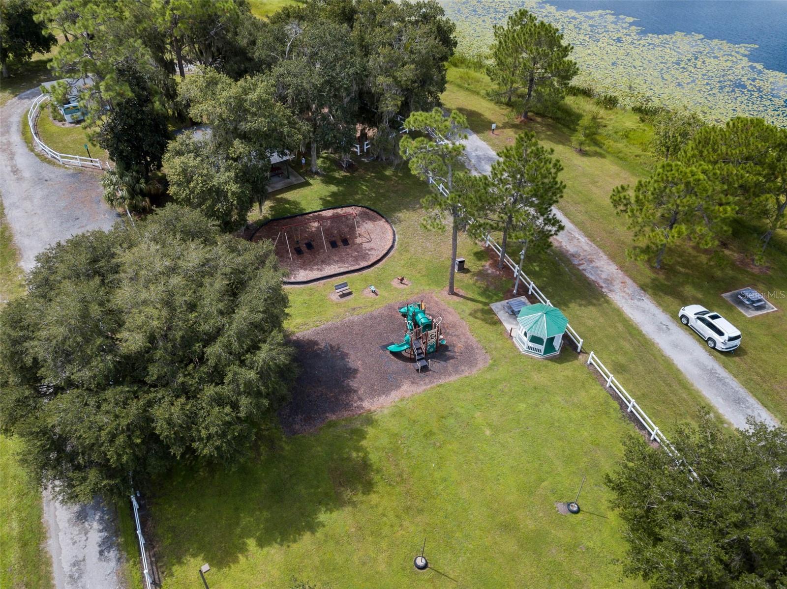 312 SEMINOLE WOODS BLVD, GENEVA, FL, 32732