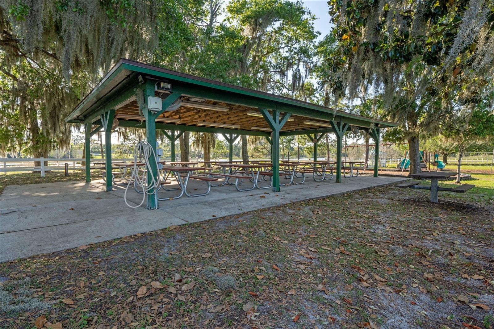 312 SEMINOLE WOODS BLVD, GENEVA, FL, 32732