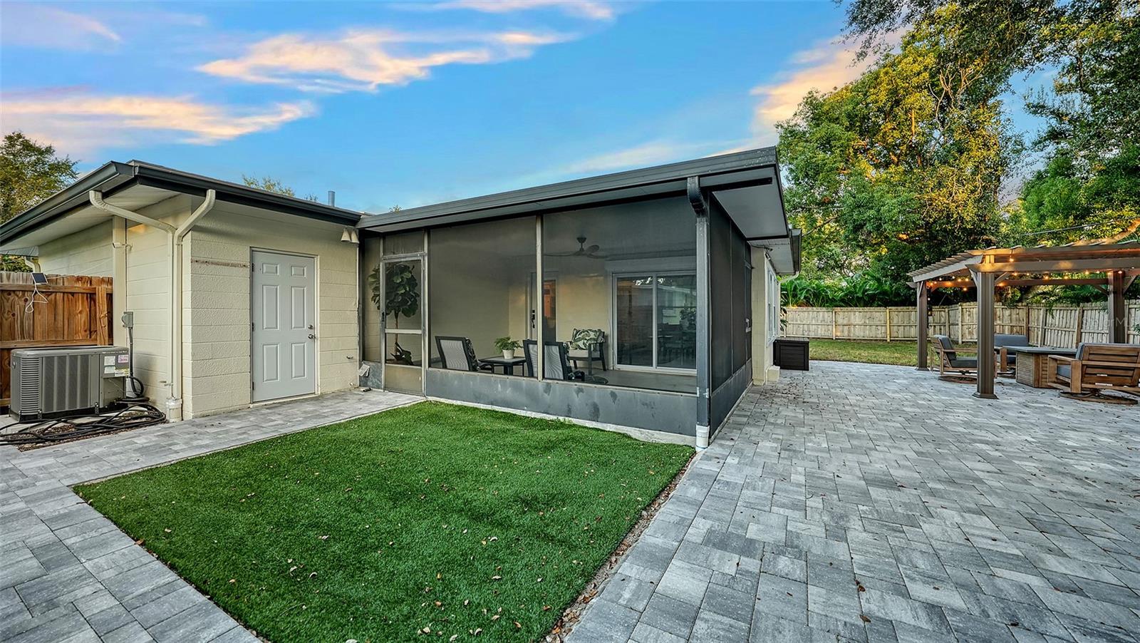 2426 WISTERIA ST, SARASOTA, FL, 34239