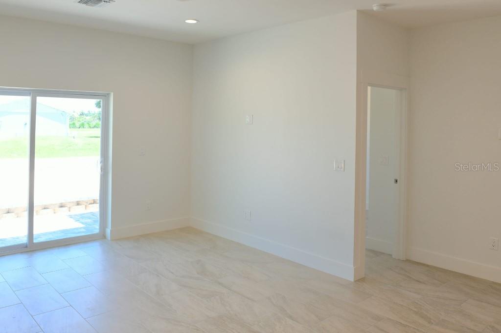 10490 PENDLETON AVE, ENGLEWOOD, FL, 34224