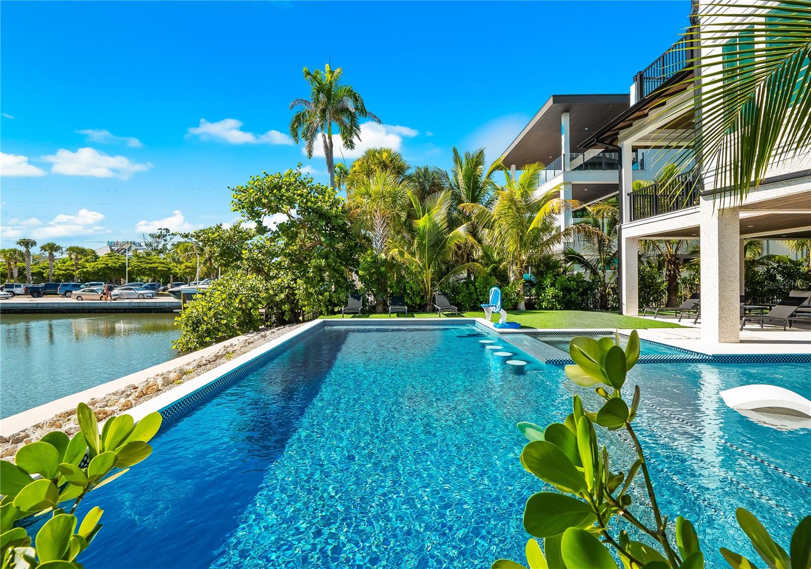 A4668634 Property Photo