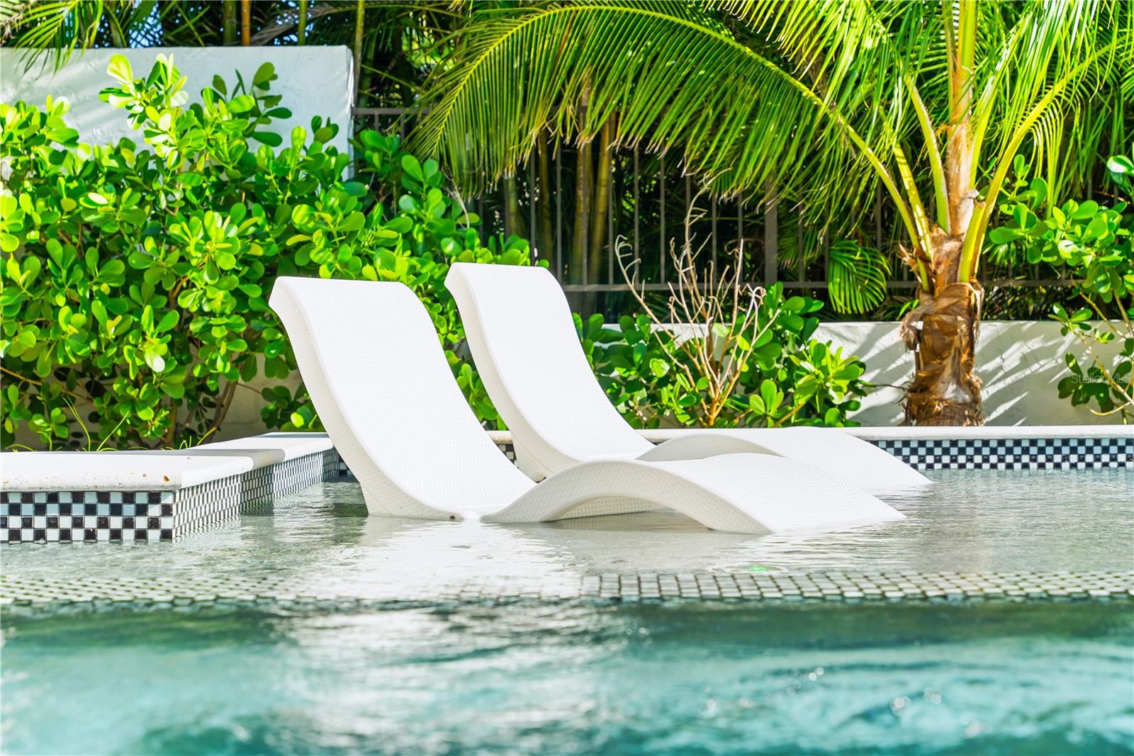 A4668634 Property Photo