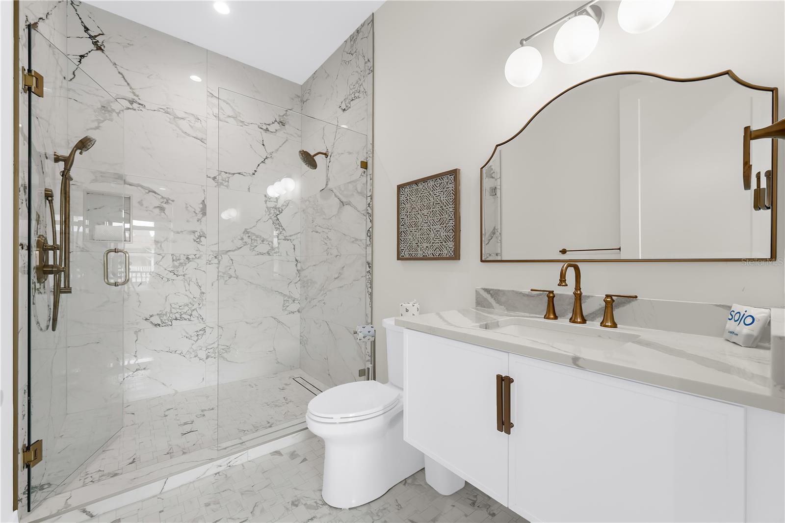 A4668634 Property Photo