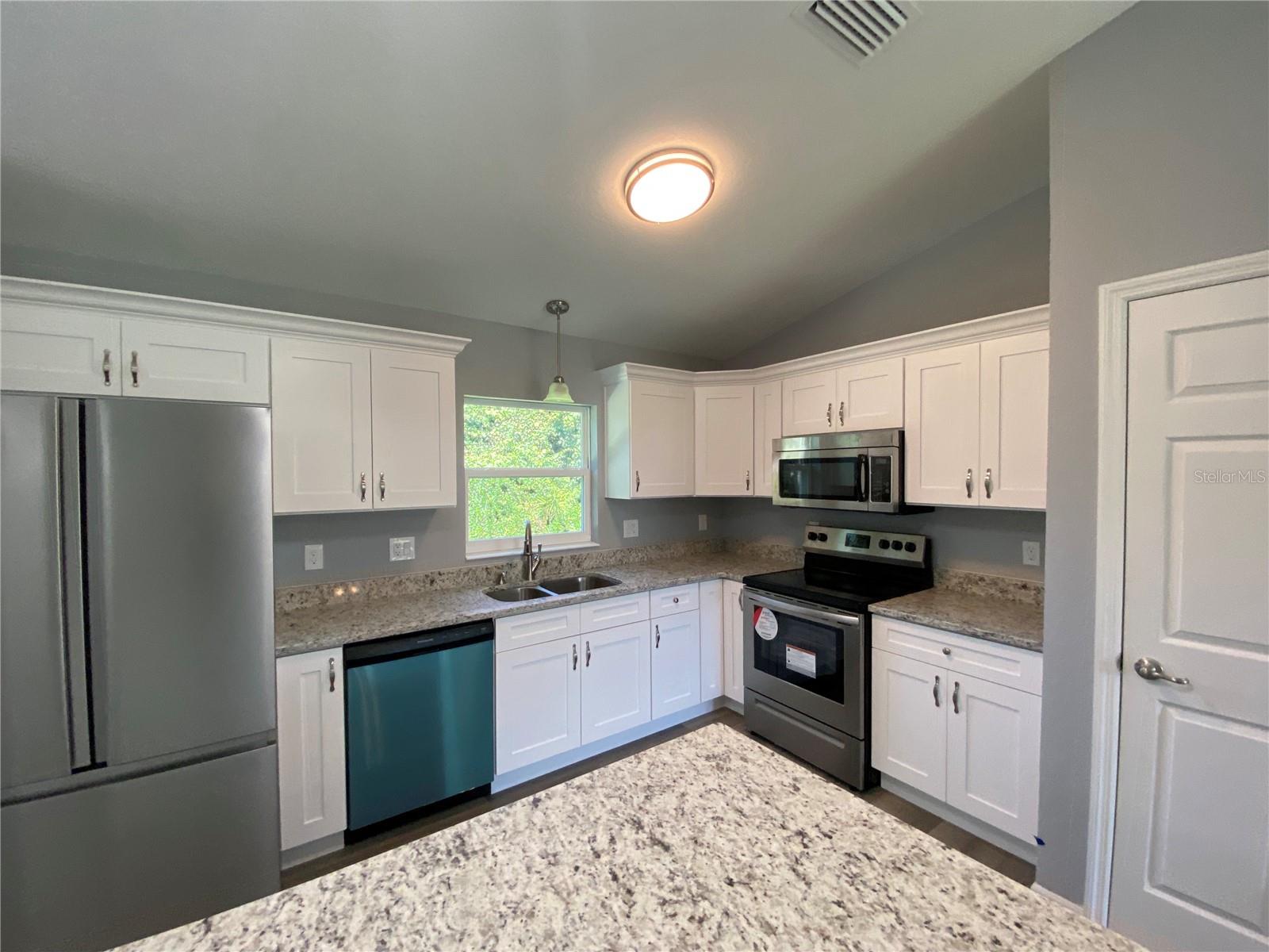 13724 SW 32ND TERRACE RD, OCALA, FL, 34473