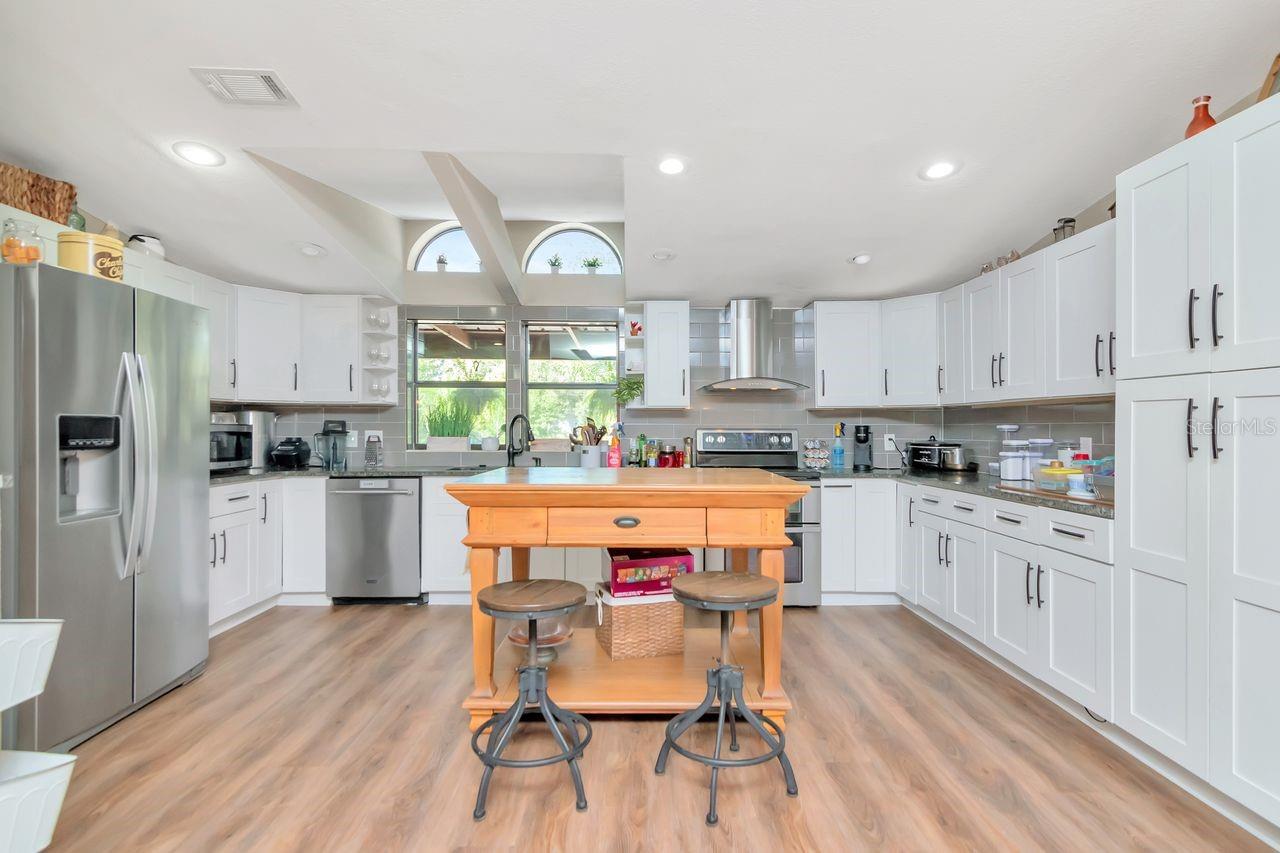 6707 W DORMANY RD, PLANT CITY, FL, 33565