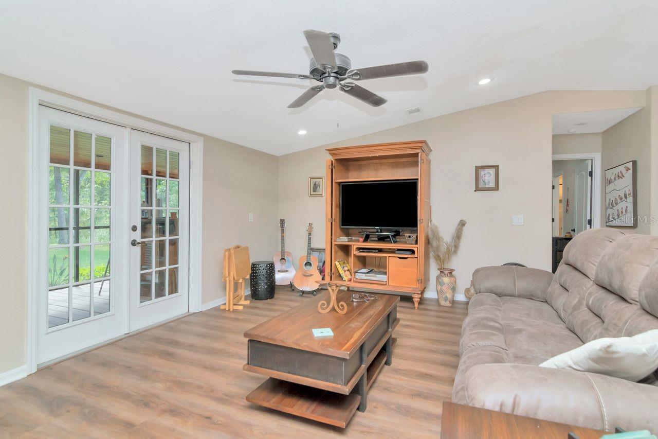 6707 W DORMANY RD, PLANT CITY, FL, 33565