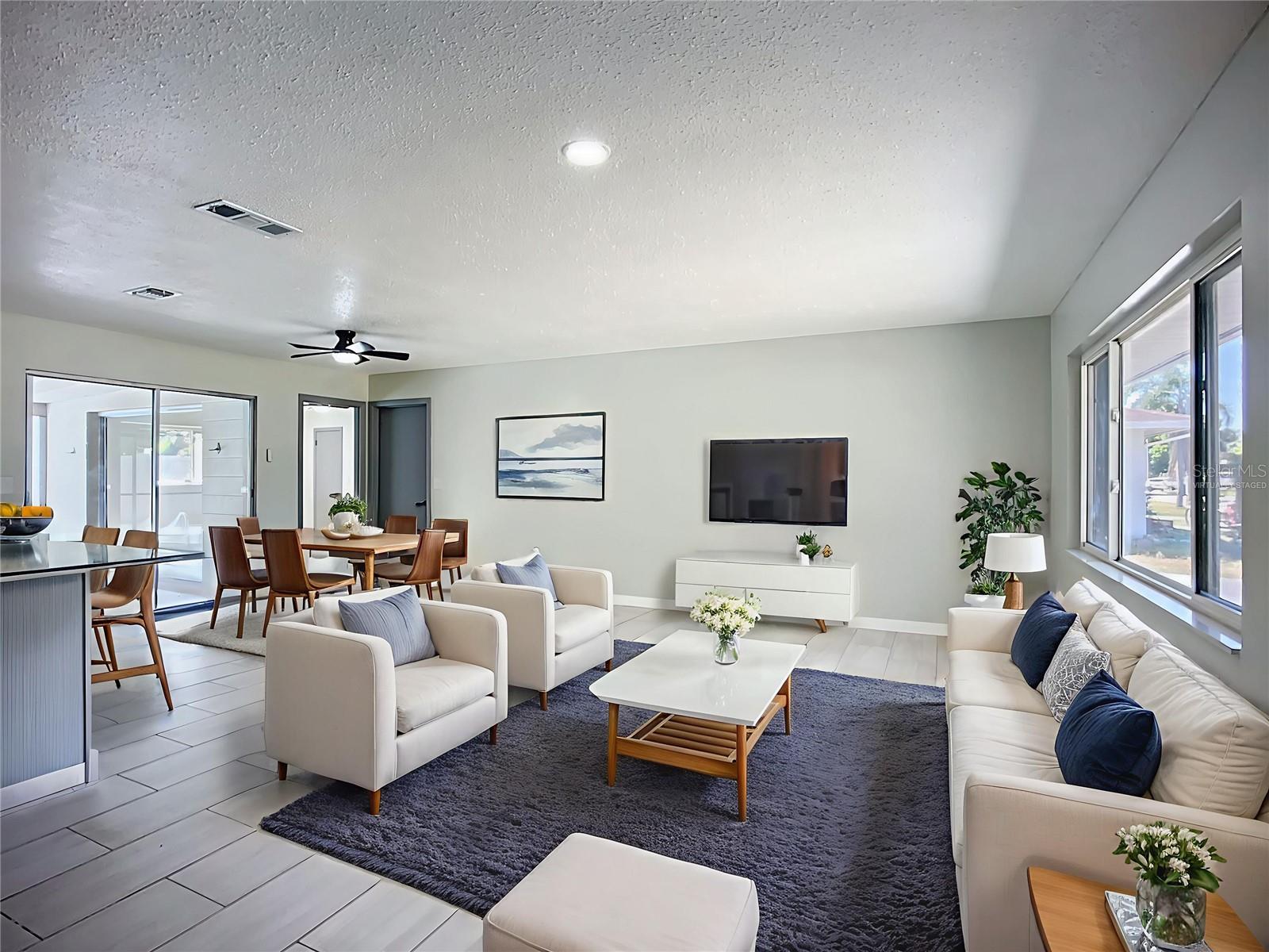 3303 CAMBRIDGE DR W, BRADENTON, FL, 34205