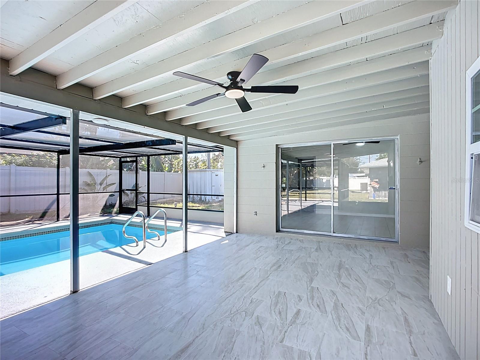 3303 CAMBRIDGE DR W, BRADENTON, FL, 34205