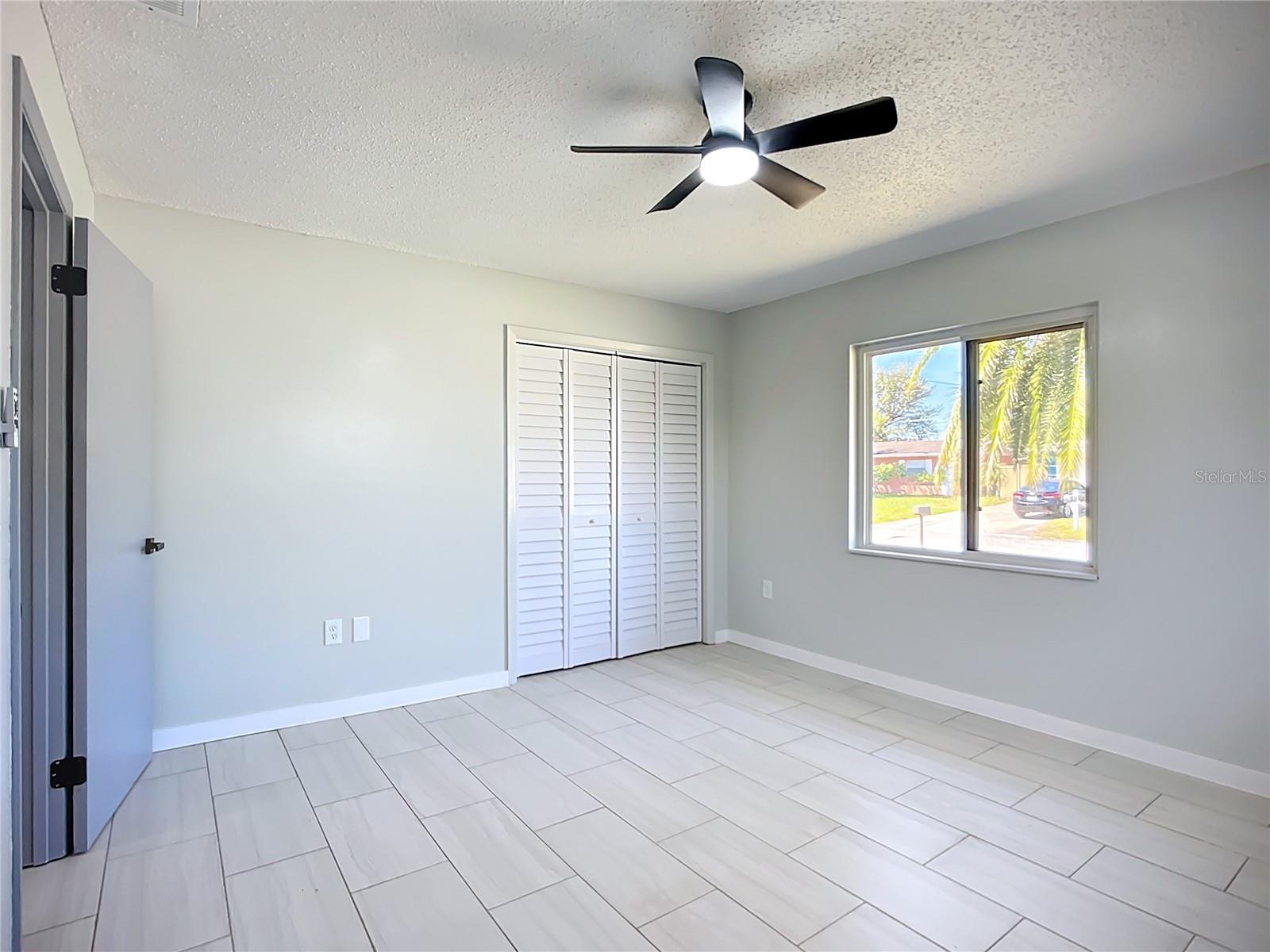 3303 CAMBRIDGE DR W, BRADENTON, FL, 34205