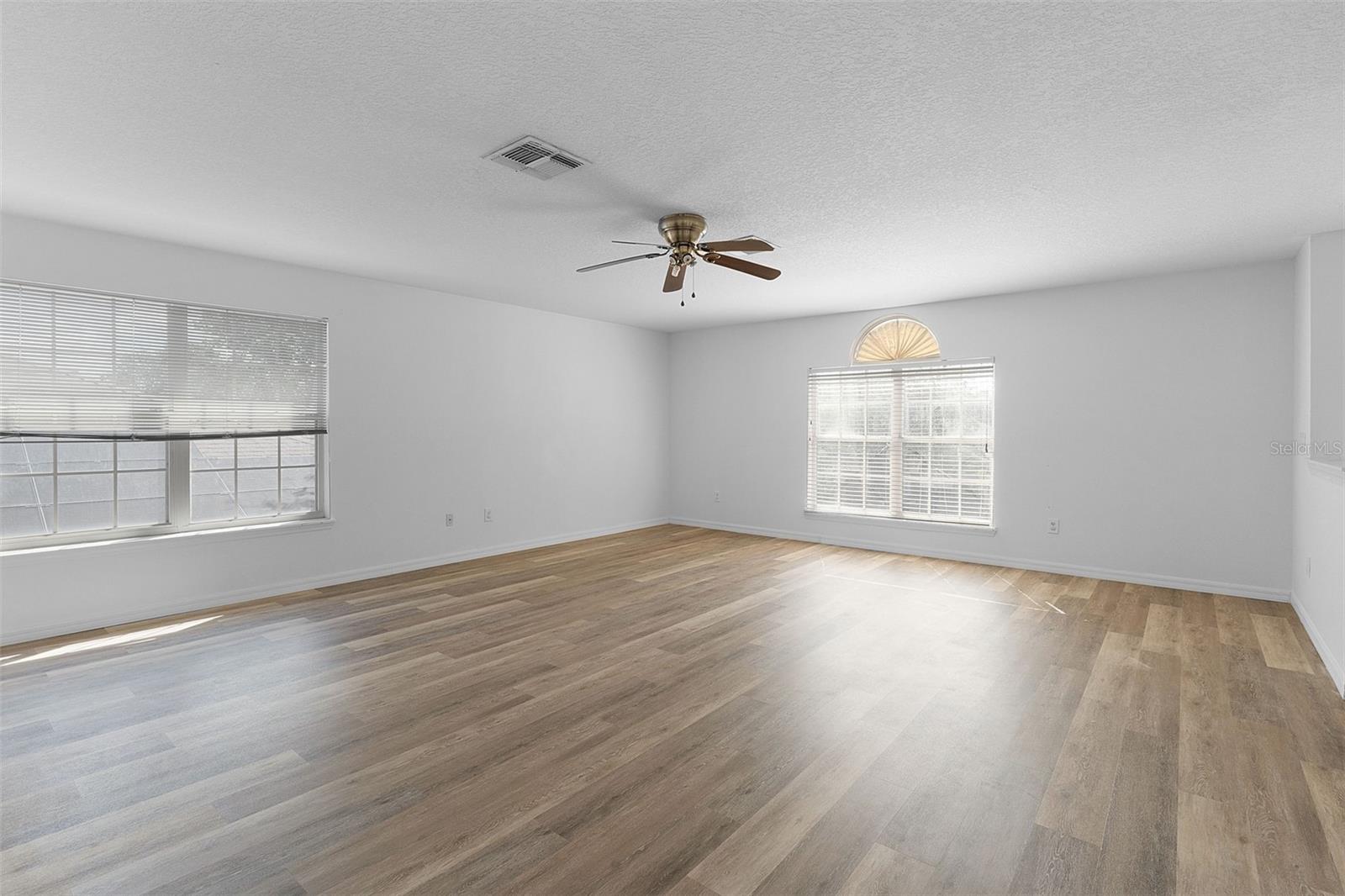 230 FRIESIAN WAY, SANFORD, FL, 32773