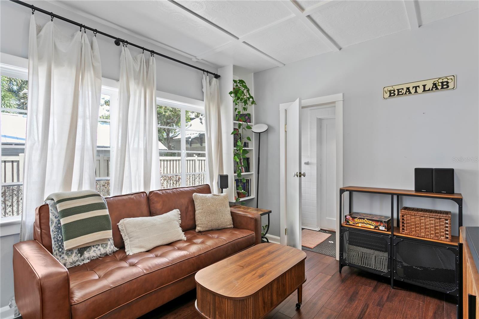 5303 N SUWANEE AVE, TAMPA, FL, 33603