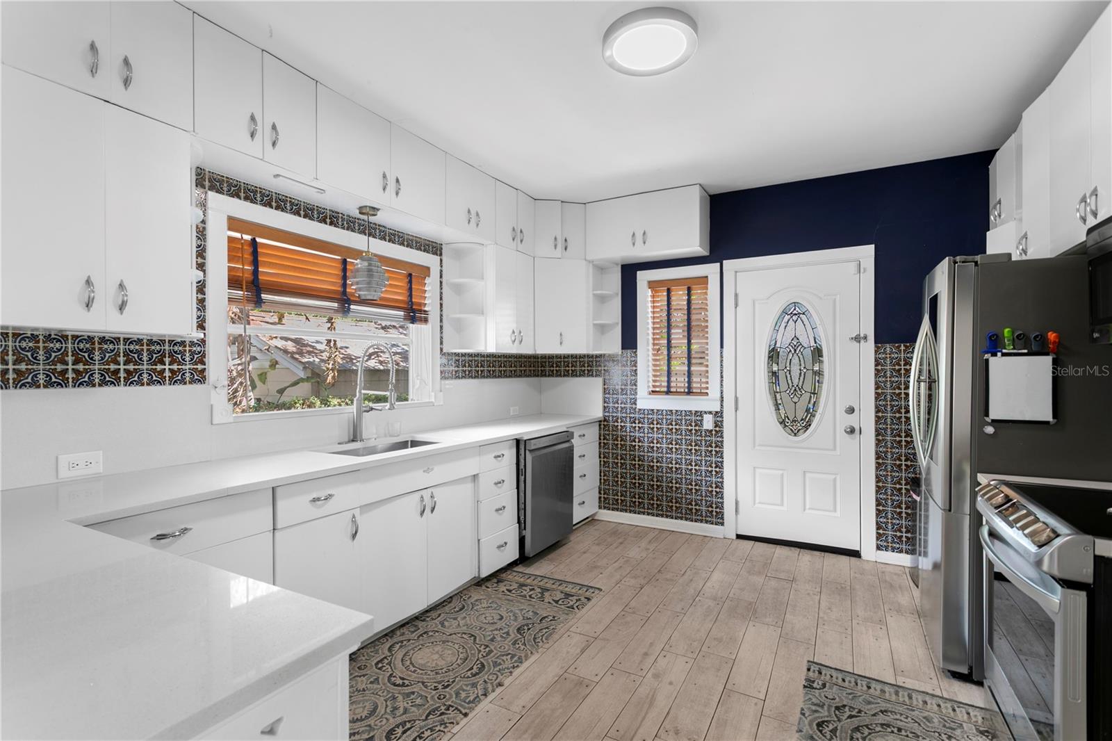 5303 N SUWANEE AVE, TAMPA, FL, 33603