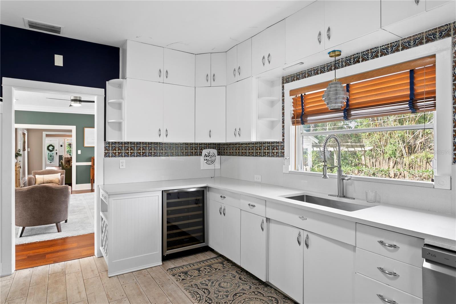 5303 N SUWANEE AVE, TAMPA, FL, 33603