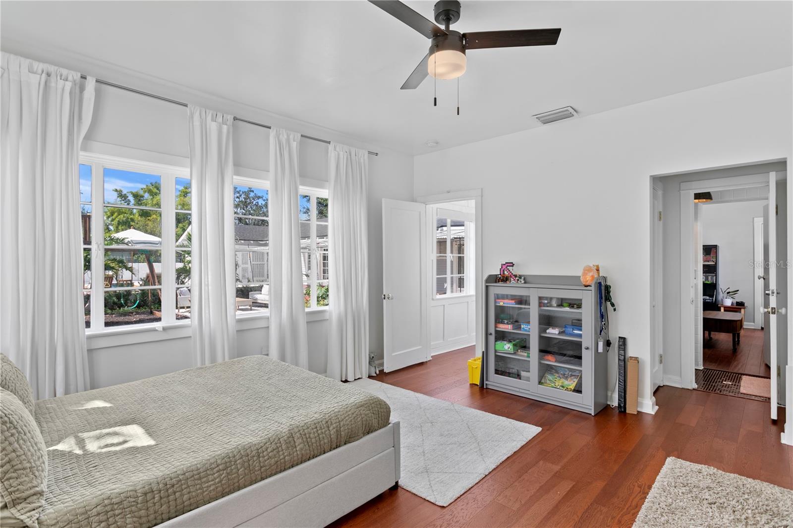 5303 N SUWANEE AVE, TAMPA, FL, 33603