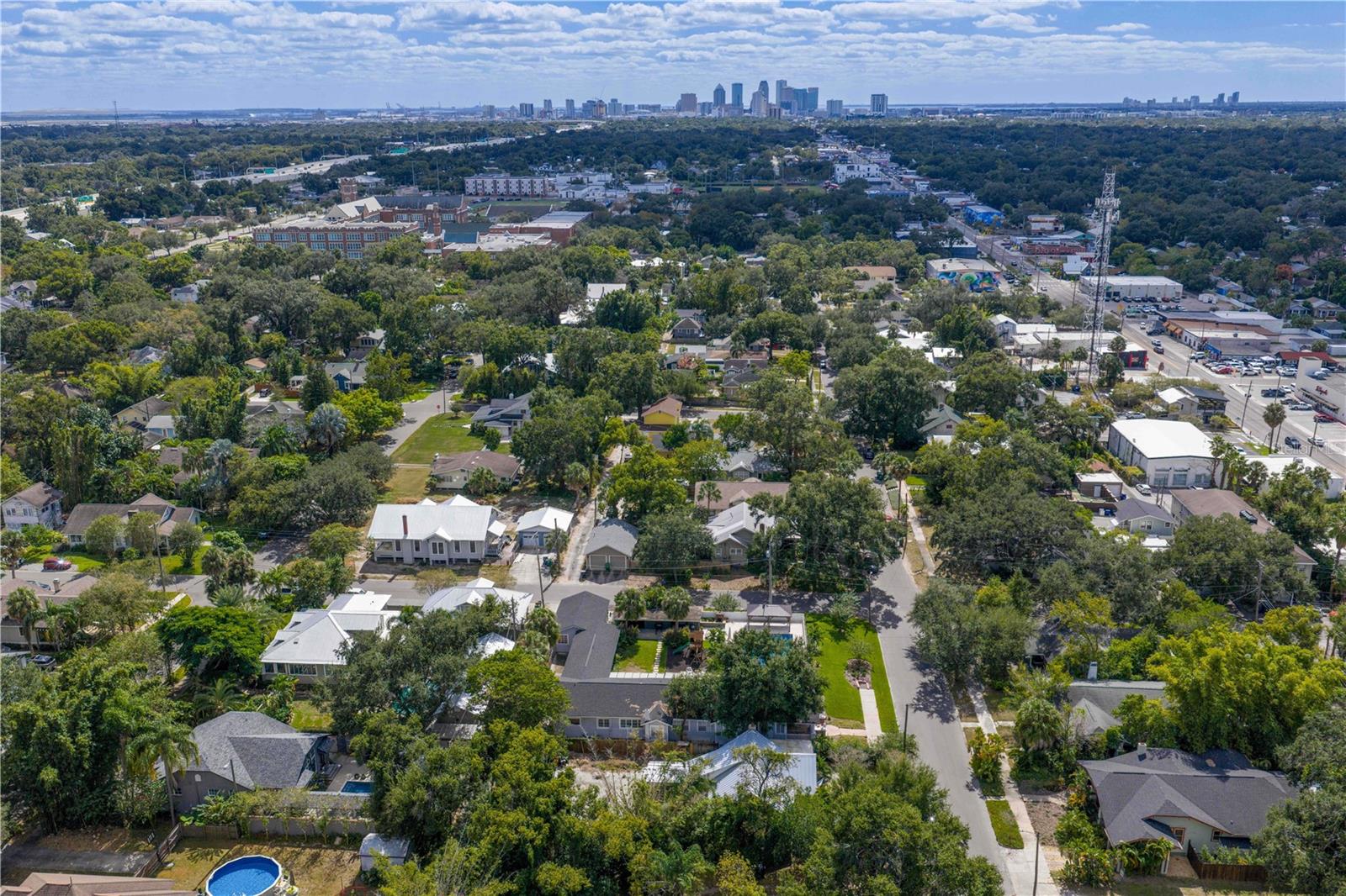 5303 N SUWANEE AVE, TAMPA, FL, 33603