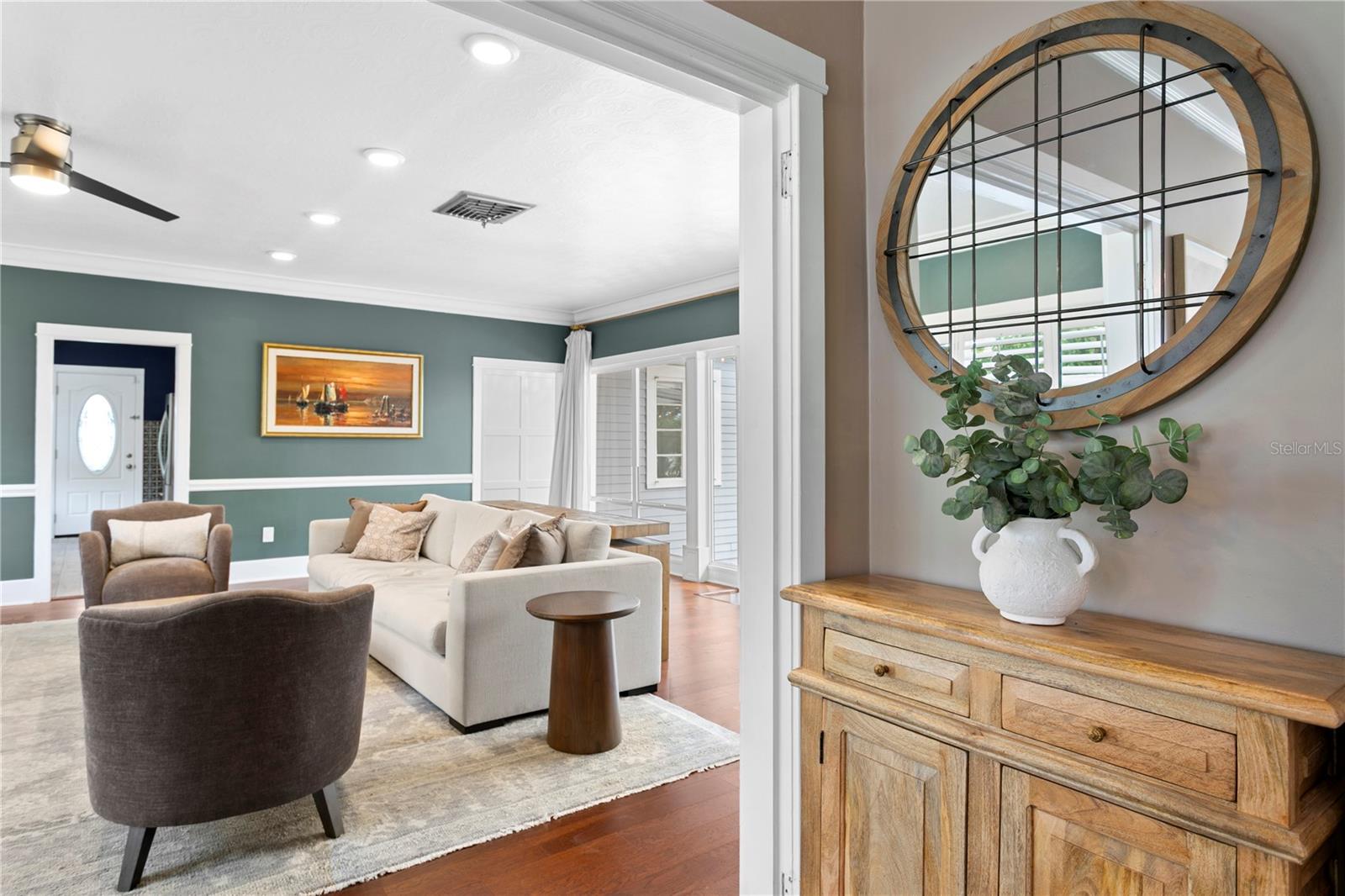 5303 N SUWANEE AVE, TAMPA, FL, 33603