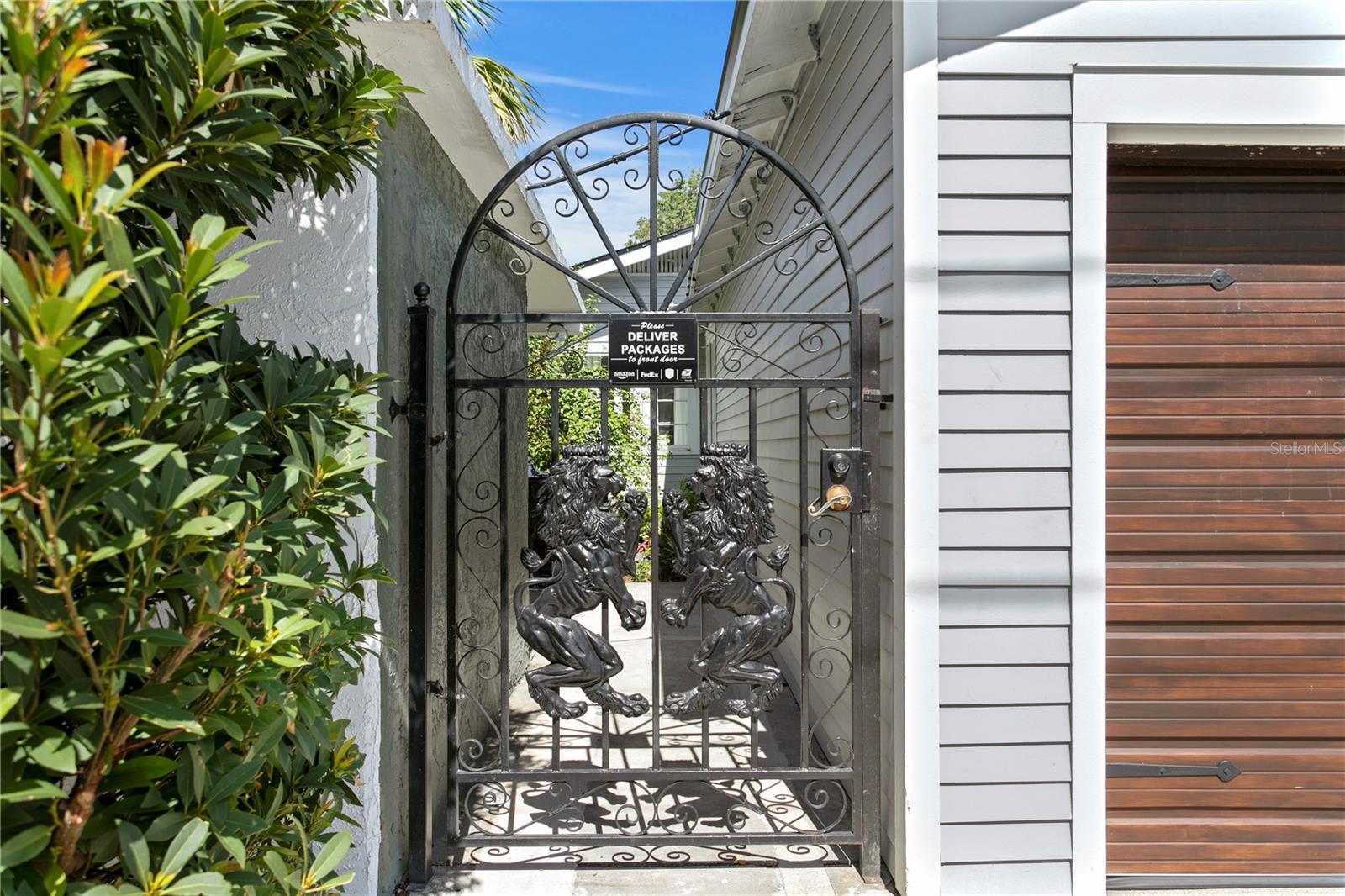 5303 N SUWANEE AVE, TAMPA, FL, 33603