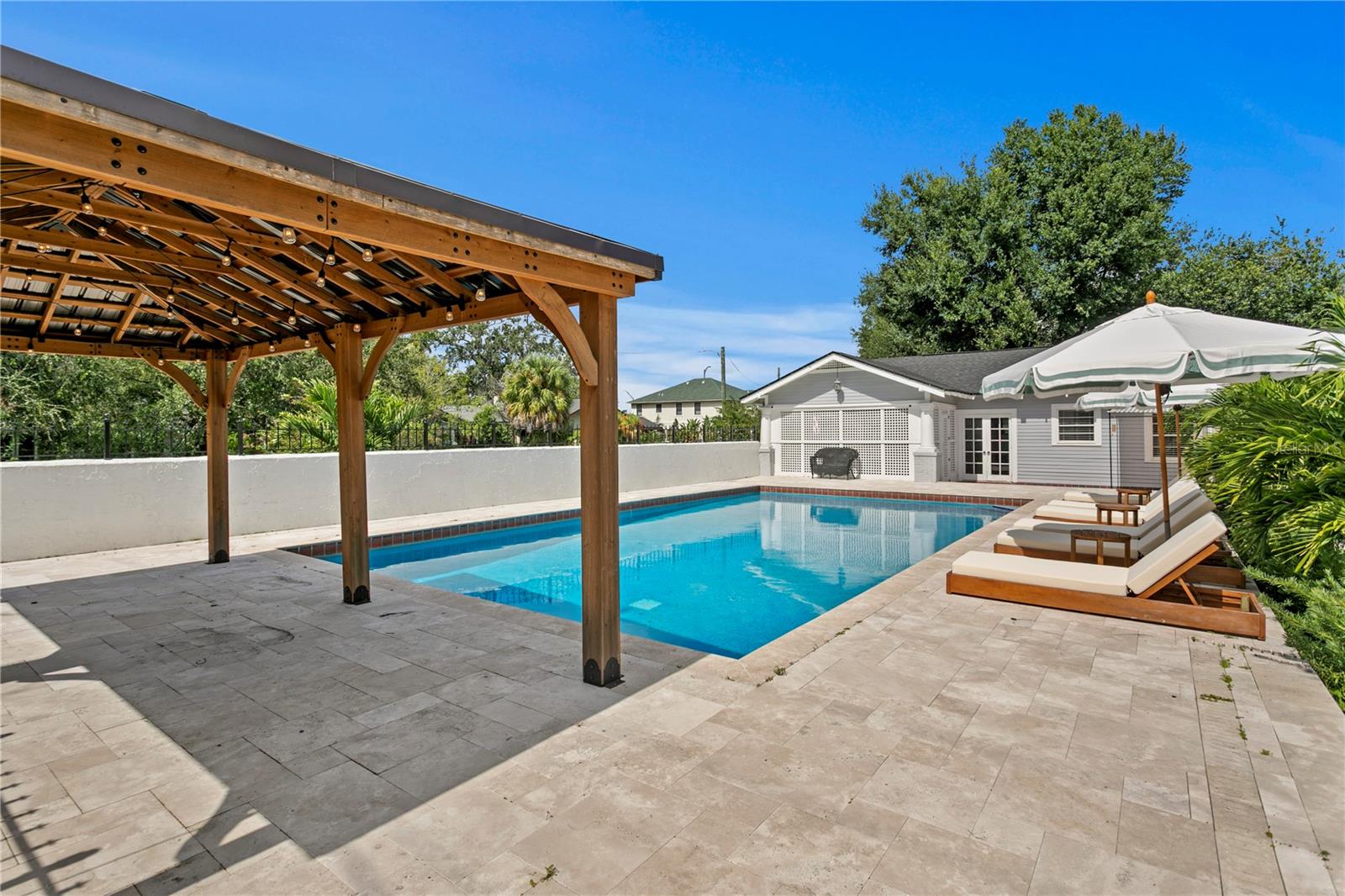 5303 N SUWANEE AVE, TAMPA, FL, 33603