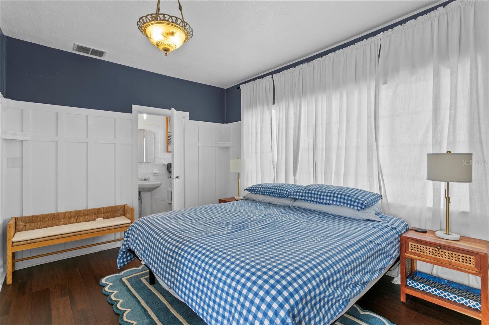 5303 N SUWANEE AVE, TAMPA, FL, 33603