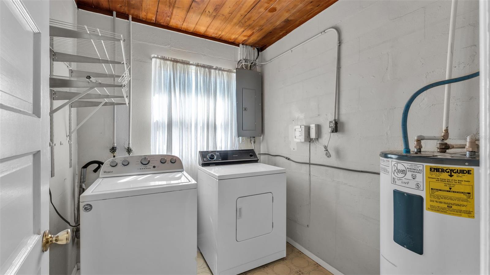 5823 LAKE BREEZE AVE, LAKELAND, FL, 33809