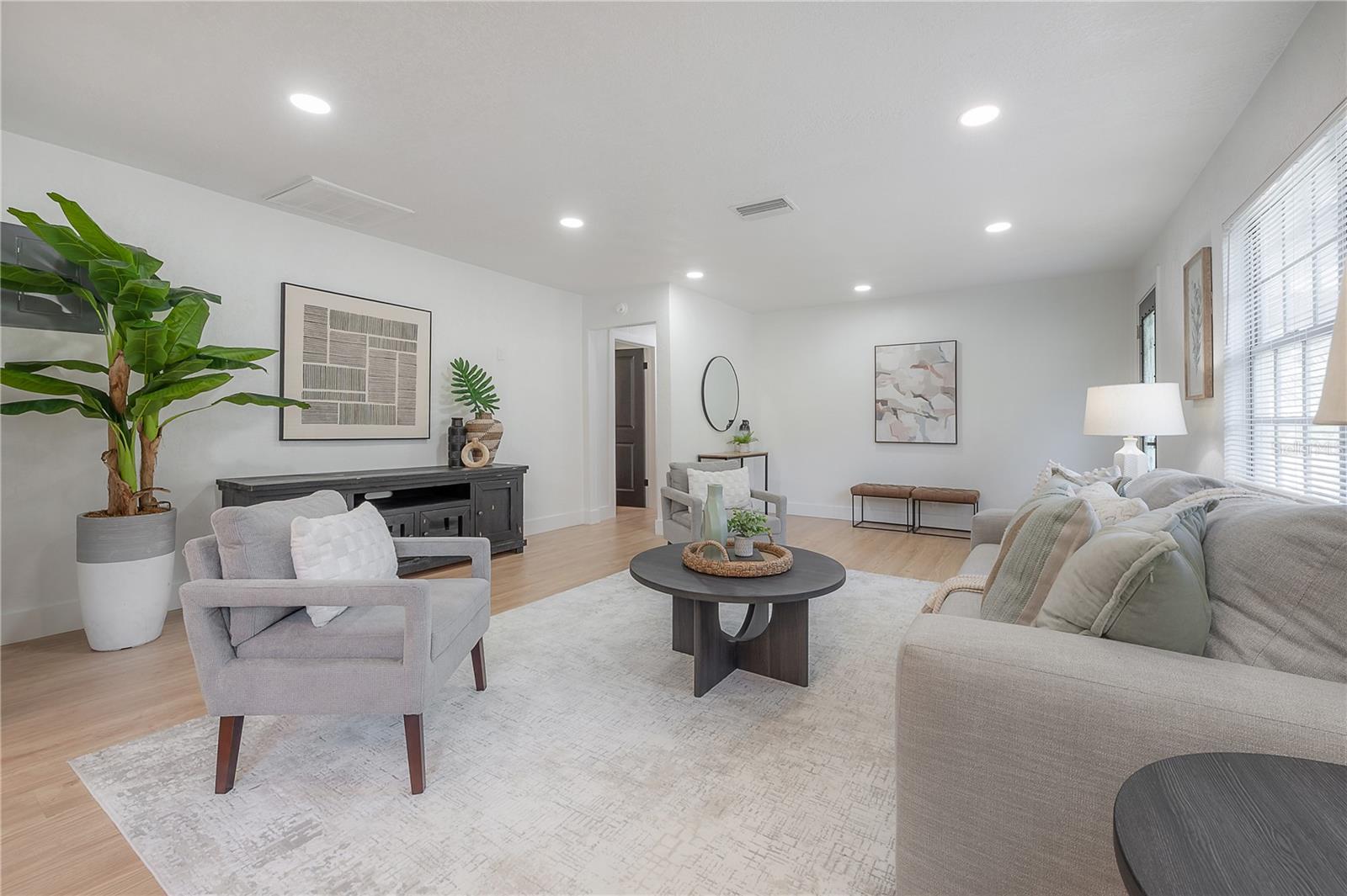 3118 W SLIGH AVE, TAMPA, FL, 33614