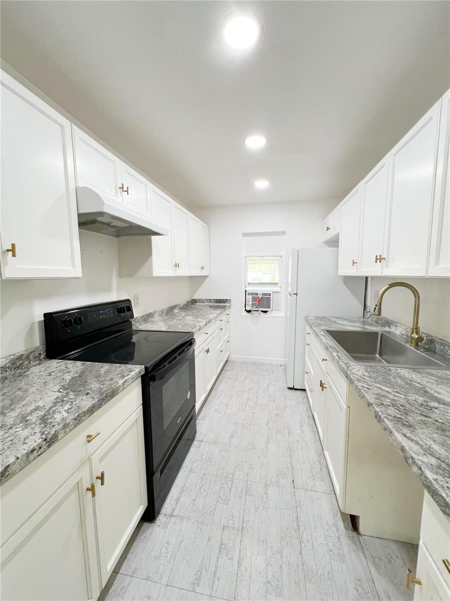 2544 CLAIRMONT AVE, SANFORD, FL, 32773