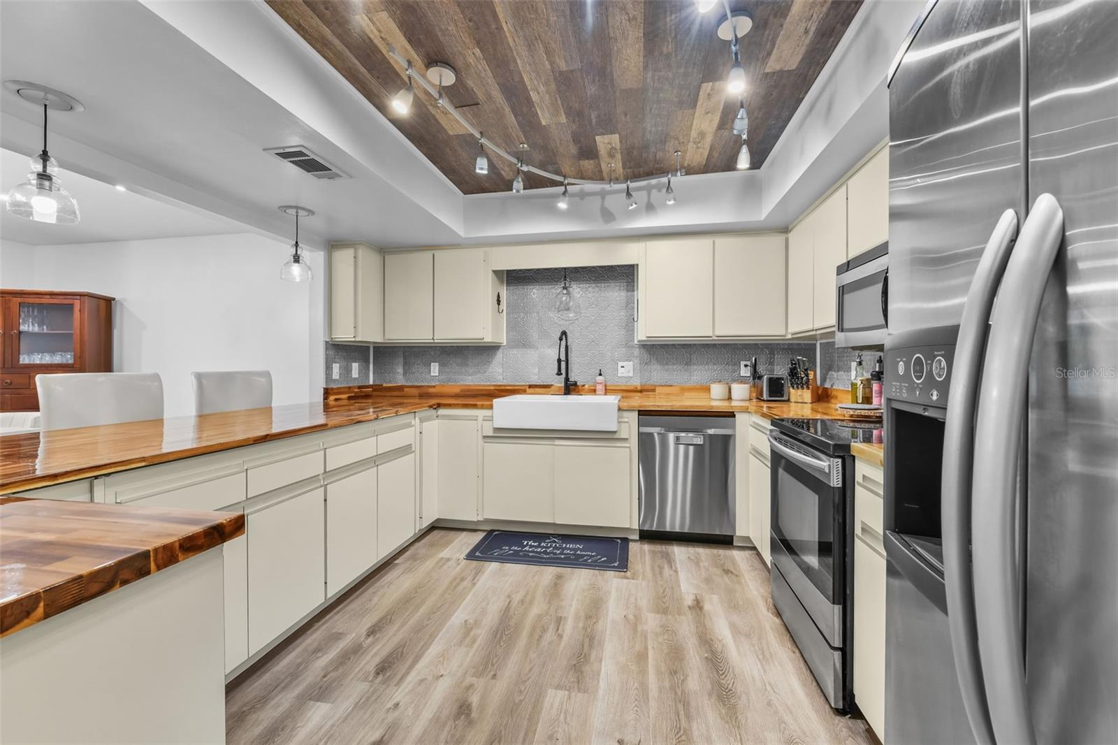 457 E HIGHLAND ST, ALTAMONTE SPRINGS, FL, 32701