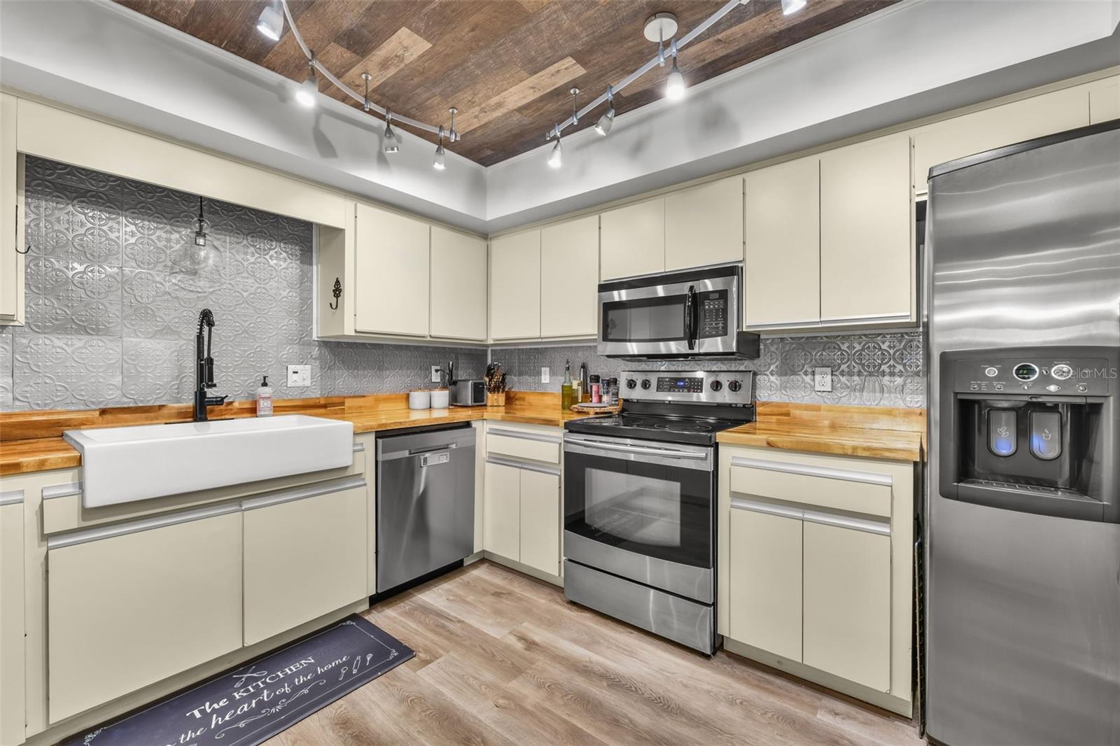 457 E HIGHLAND ST, ALTAMONTE SPRINGS, FL, 32701