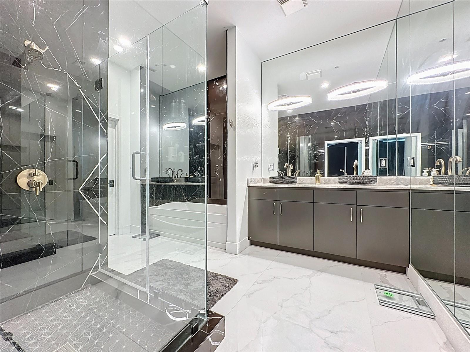 155 S COURT AVE #PENTHOUSE (2905), ORLANDO, FL, 32801