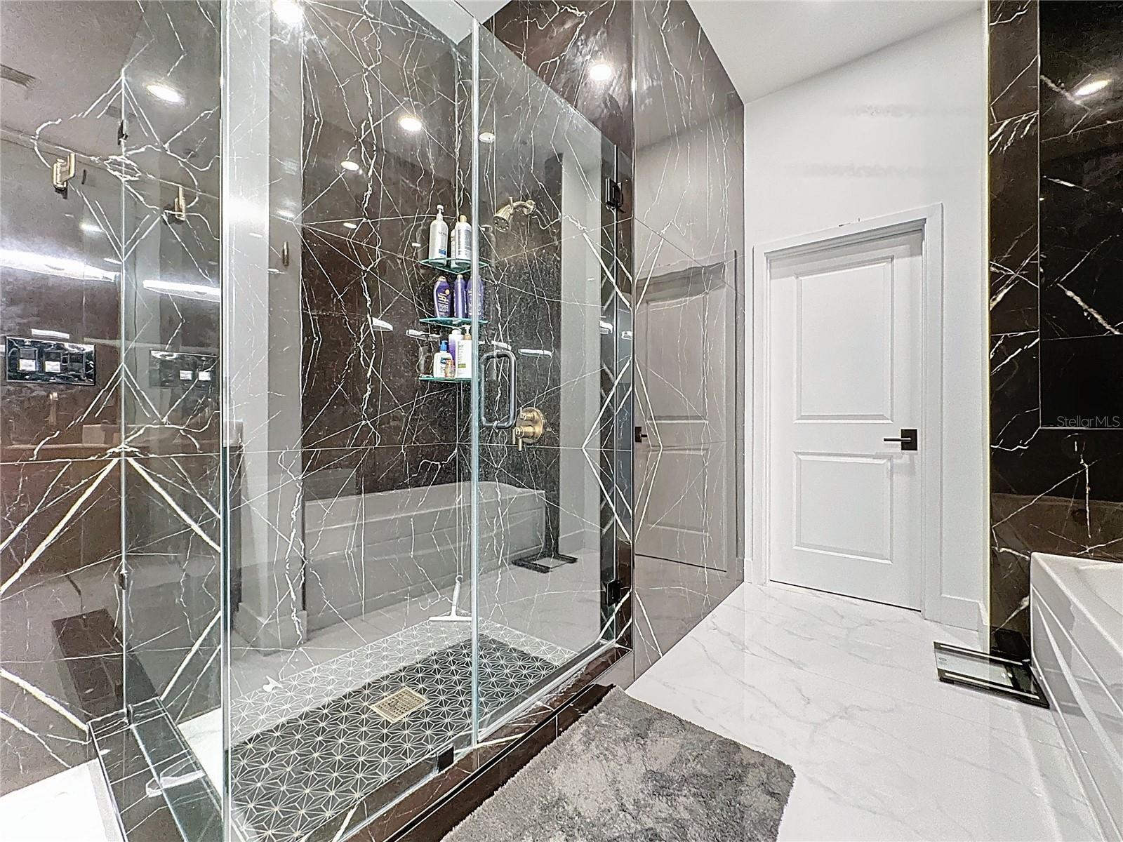 155 S COURT AVE #PENTHOUSE (2905), ORLANDO, FL, 32801