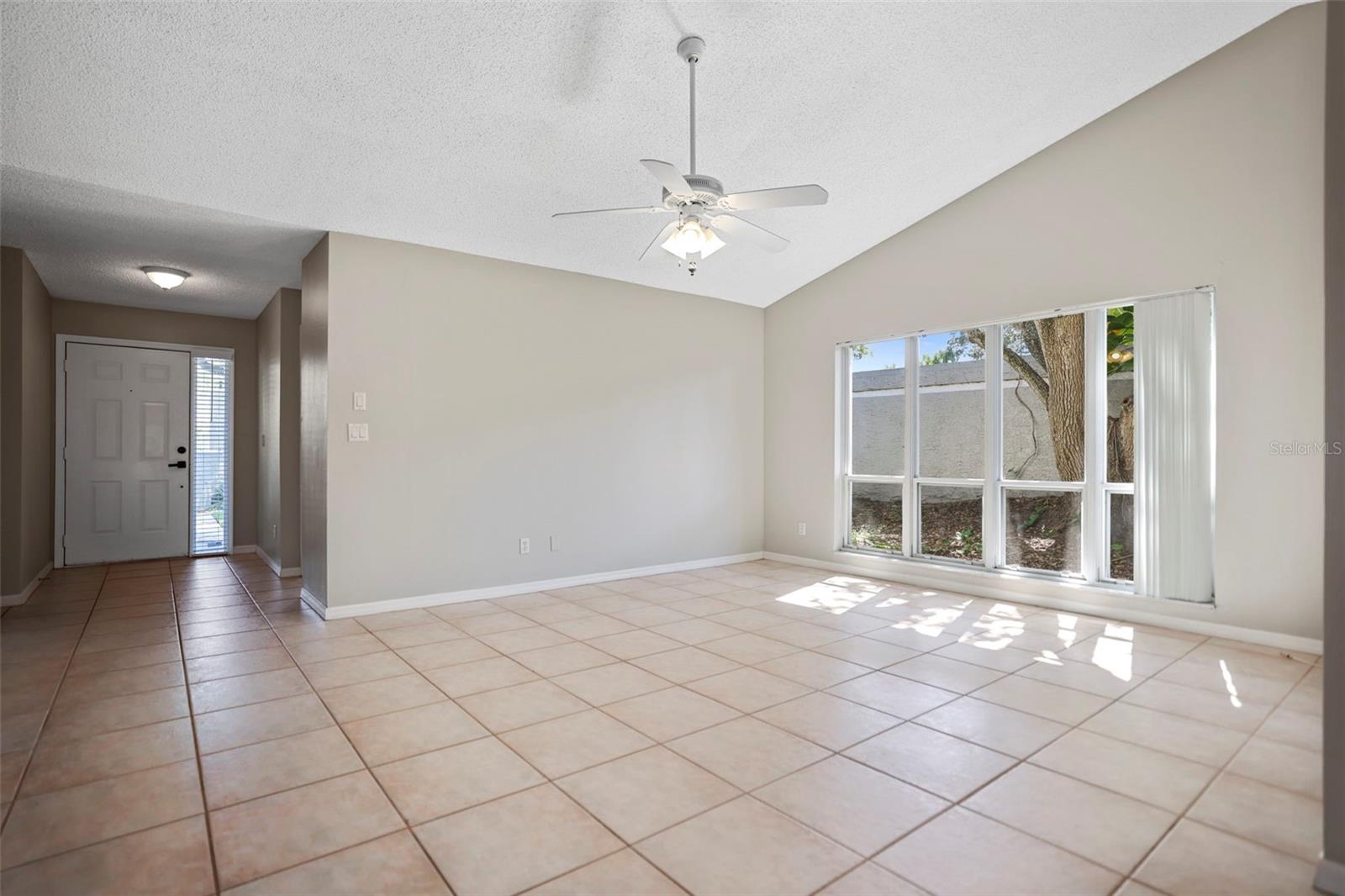 102 STEEPLECHASE LN, PALM HARBOR, FL, 34684