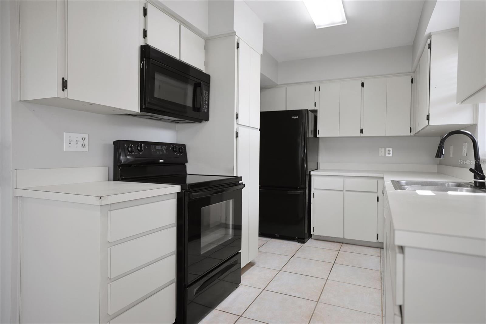 102 STEEPLECHASE LN, PALM HARBOR, FL, 34684