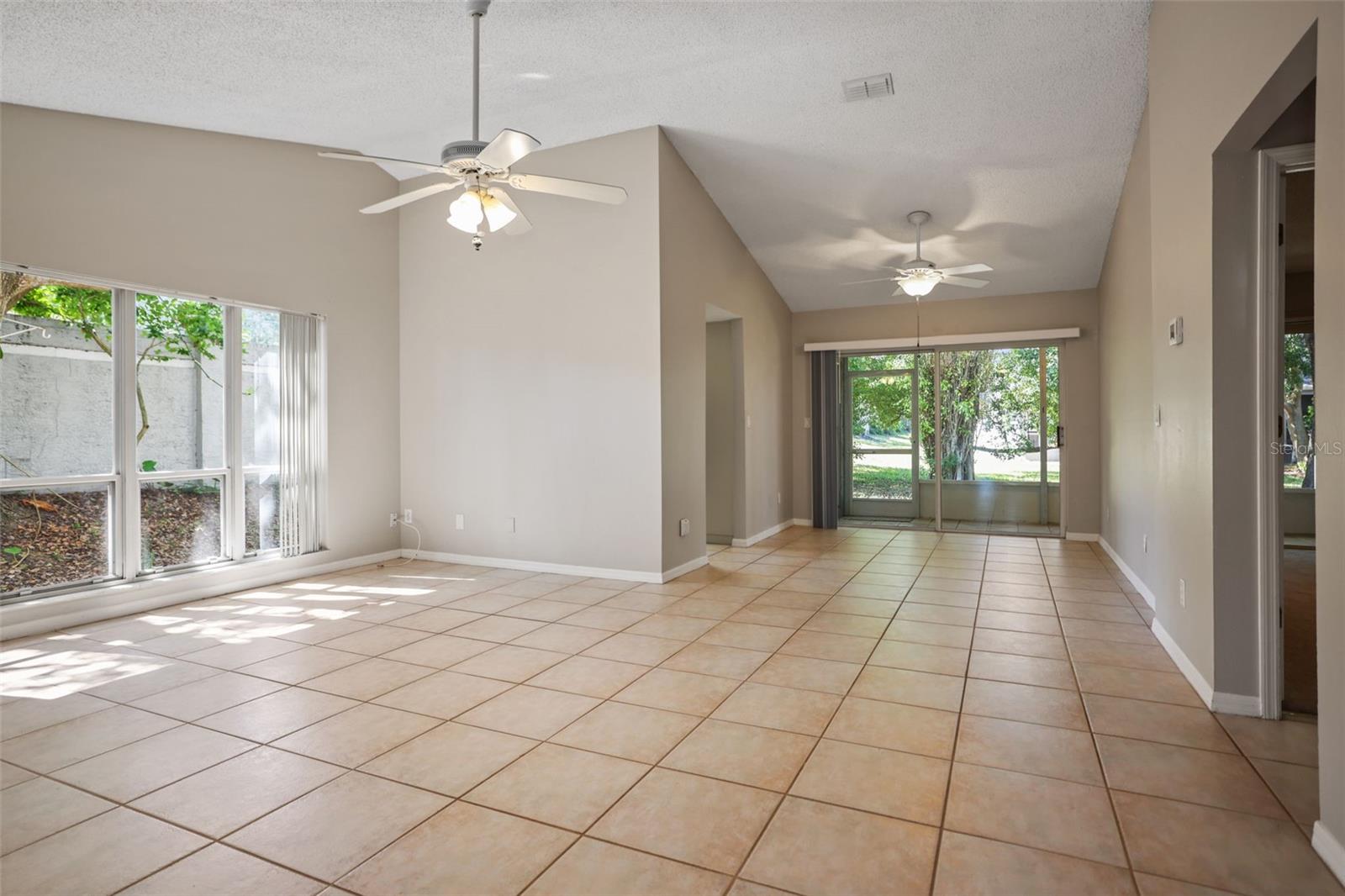102 STEEPLECHASE LN, PALM HARBOR, FL, 34684