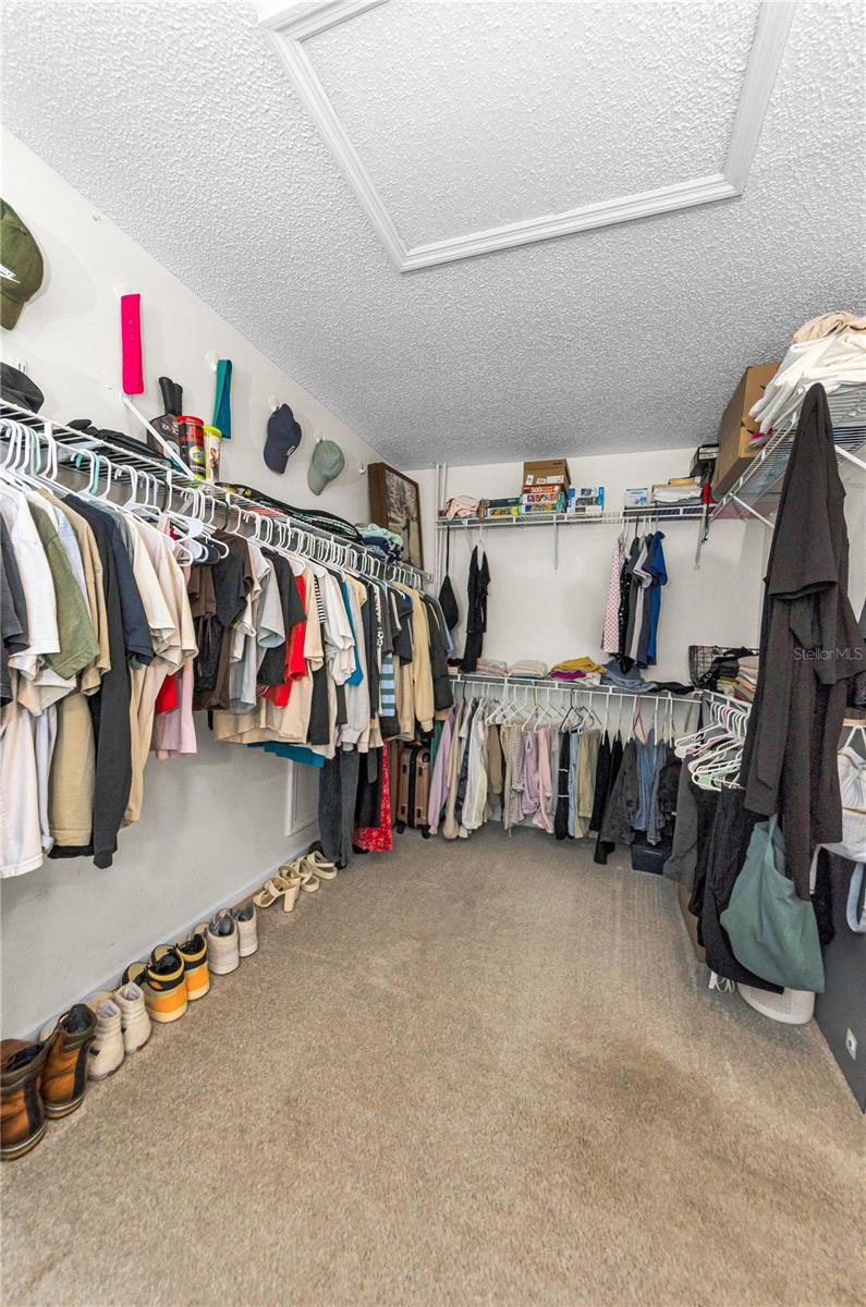 1916 RIVER CROSSING DR, VALRICO, FL, 33596