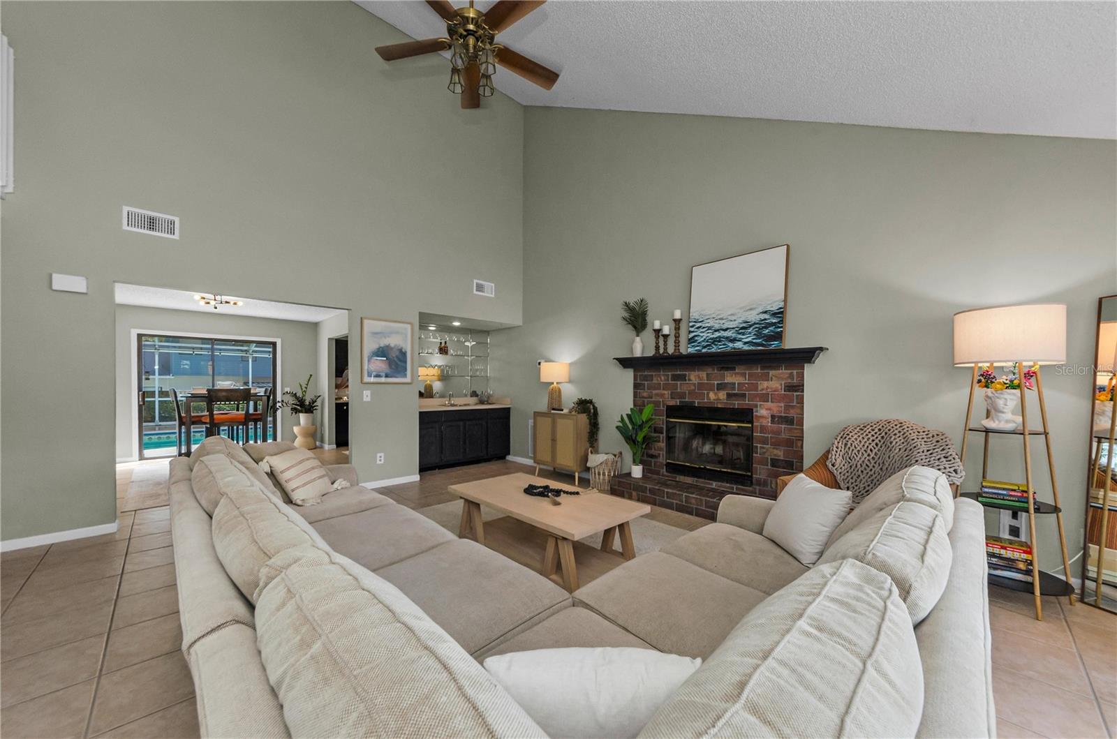 1916 RIVER CROSSING DR, VALRICO, FL, 33596