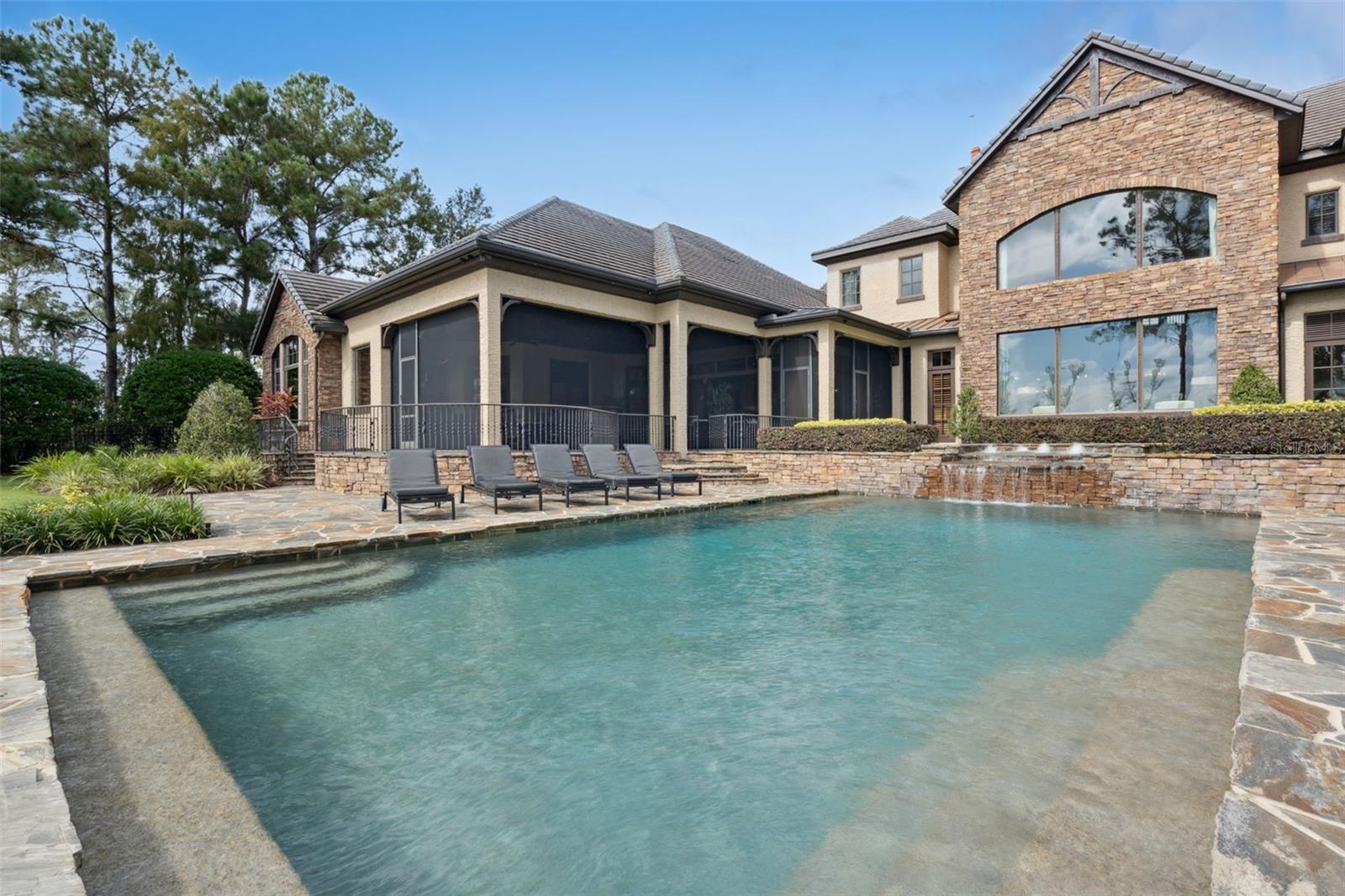 O6353035 Property Photo