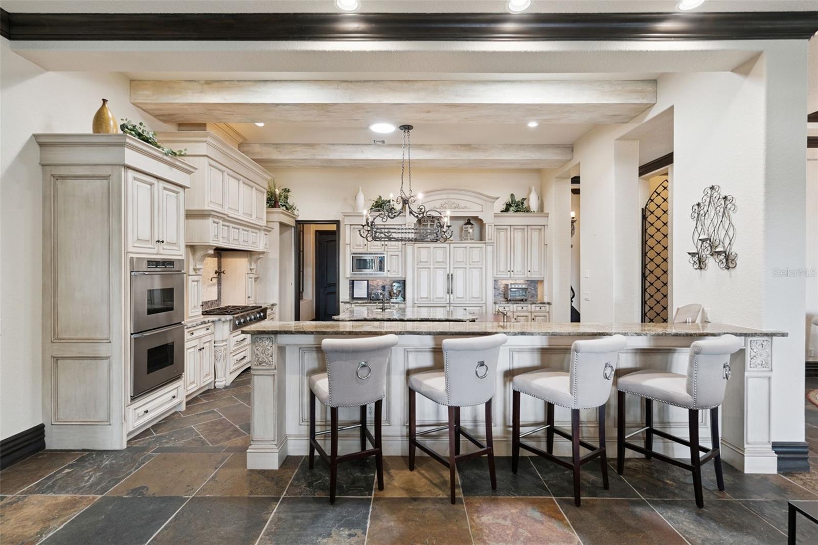 O6353035 Property Photo