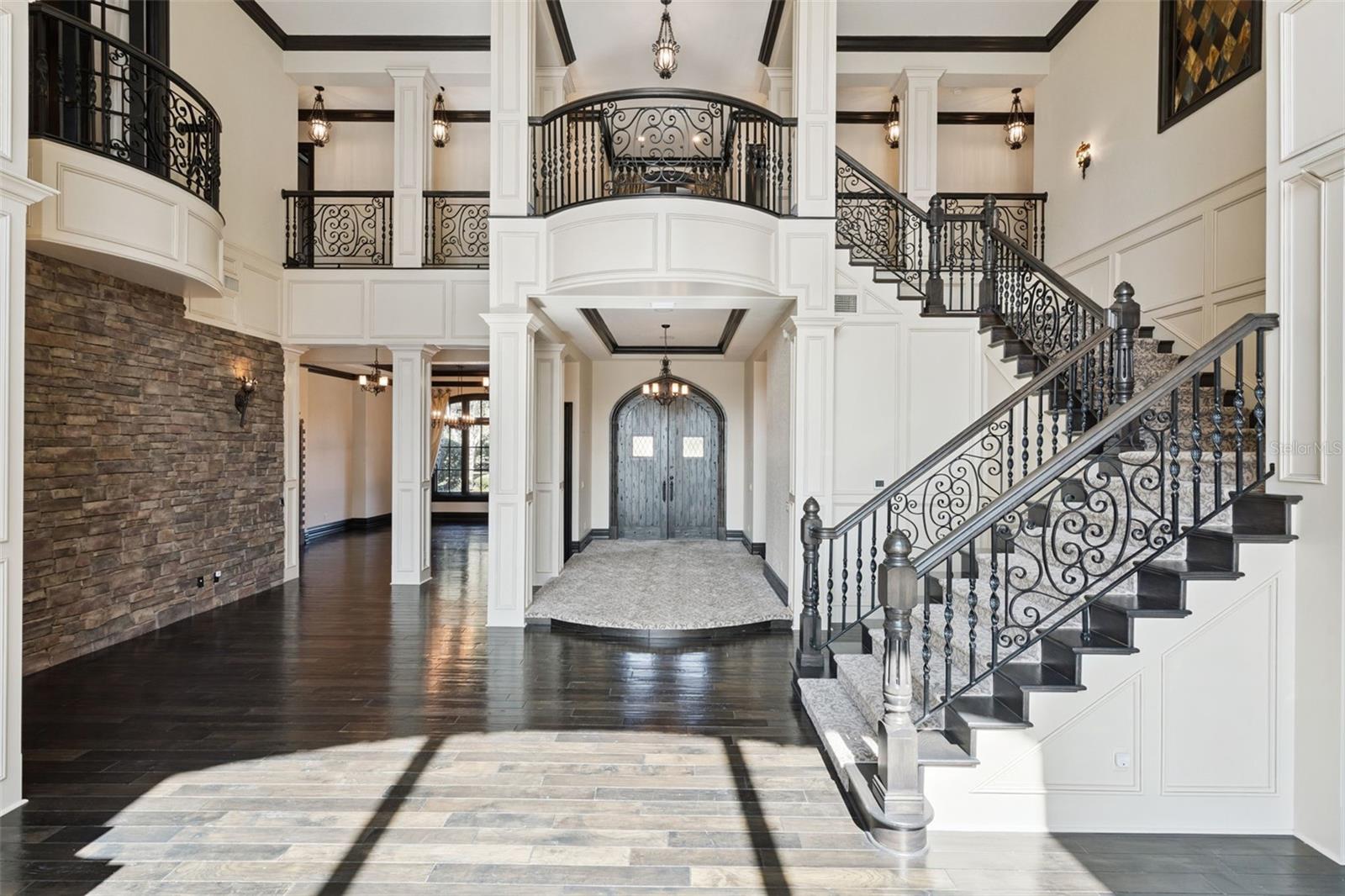 O6353035 Property Photo