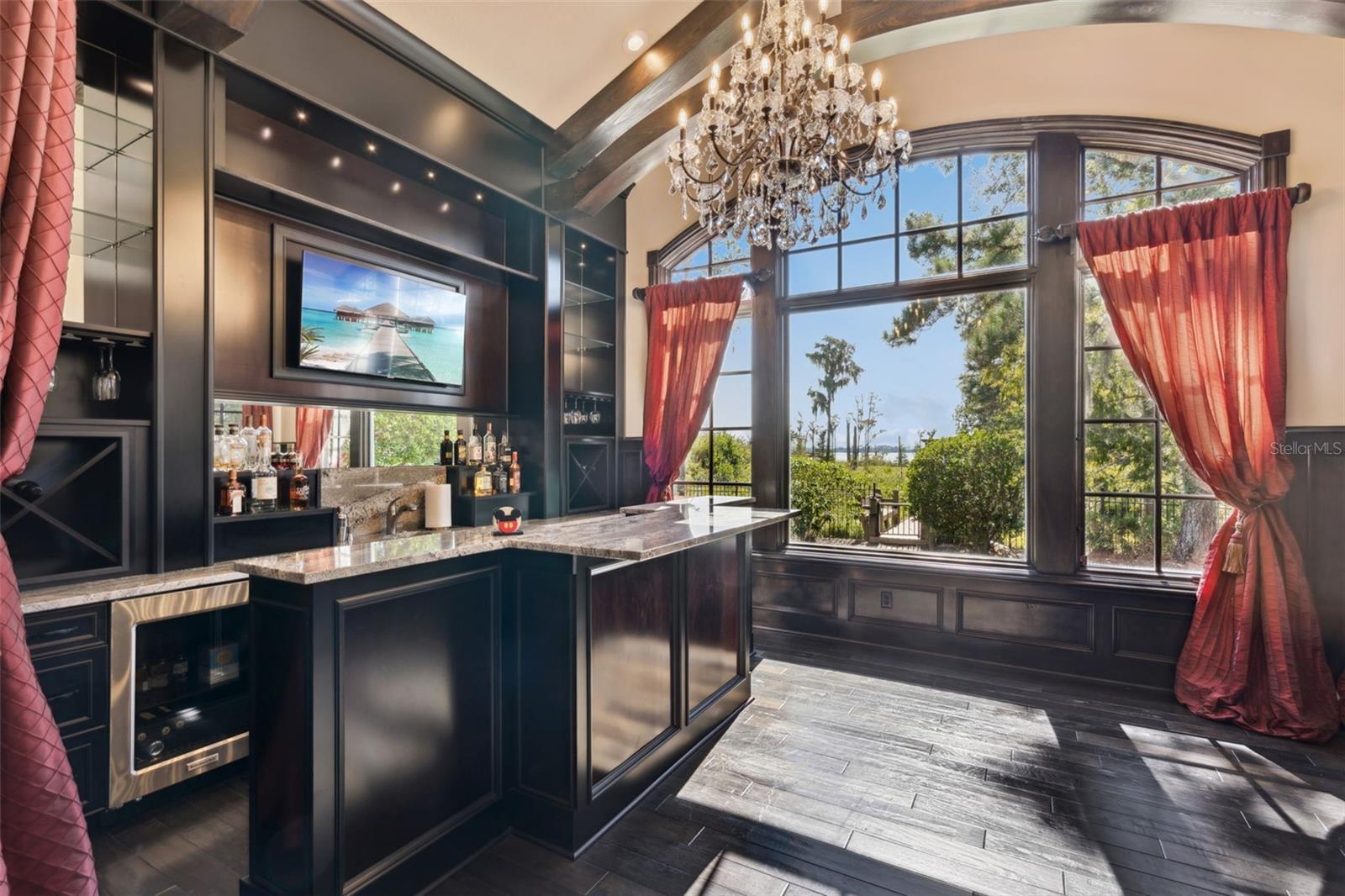 O6353035 Property Photo